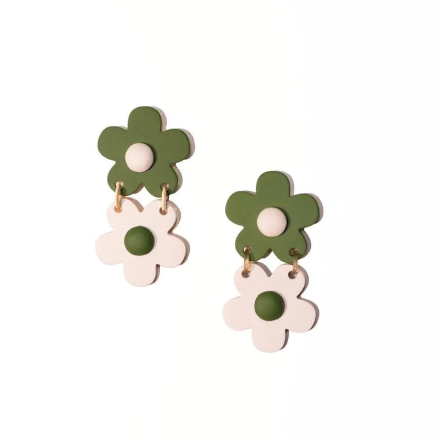 Stacked Verde Flower Earrings sold by Sunshine Tienda product image thumbnail 2