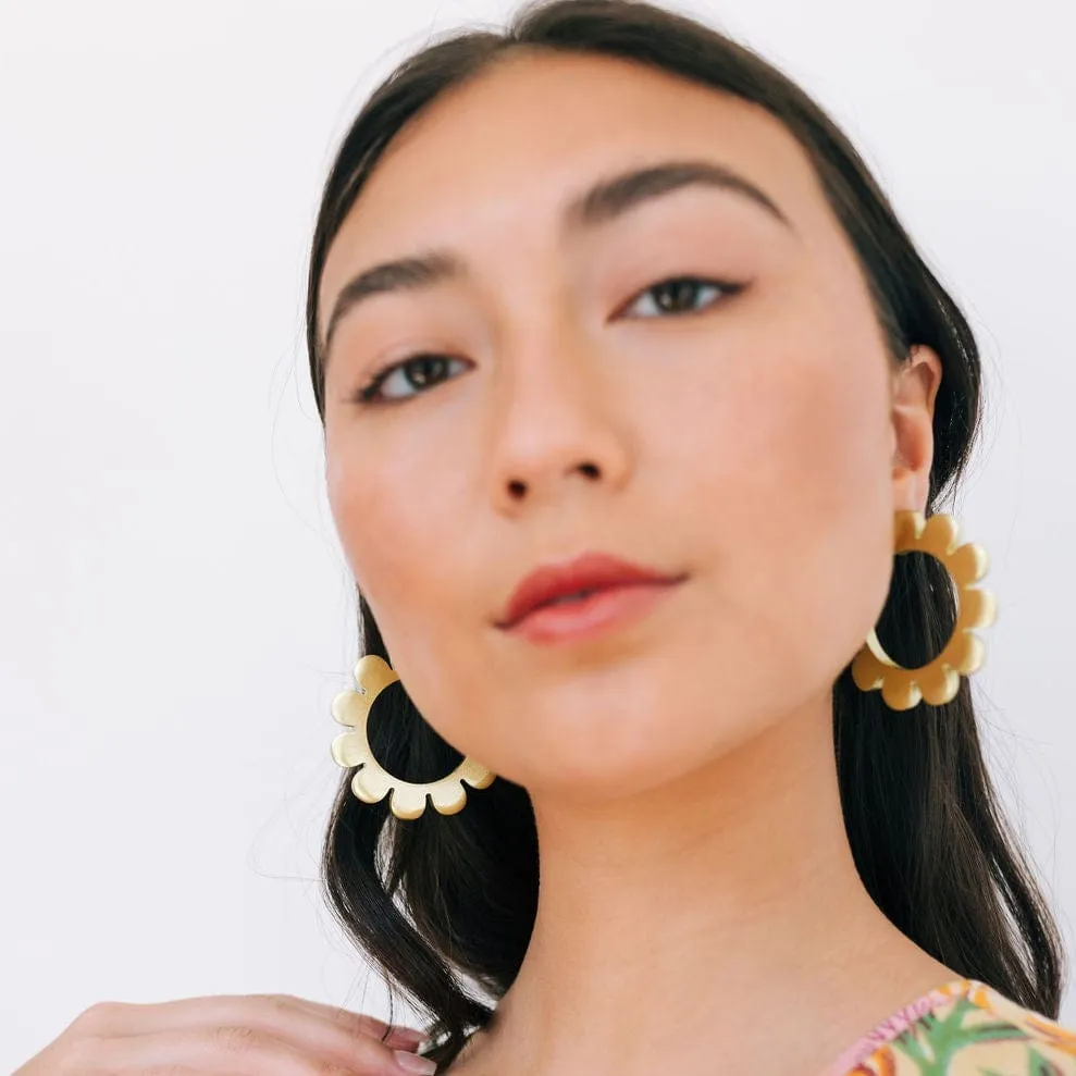 Gold Flower Outline Hoops sold by Sunshine Tienda product image thumbnail 3