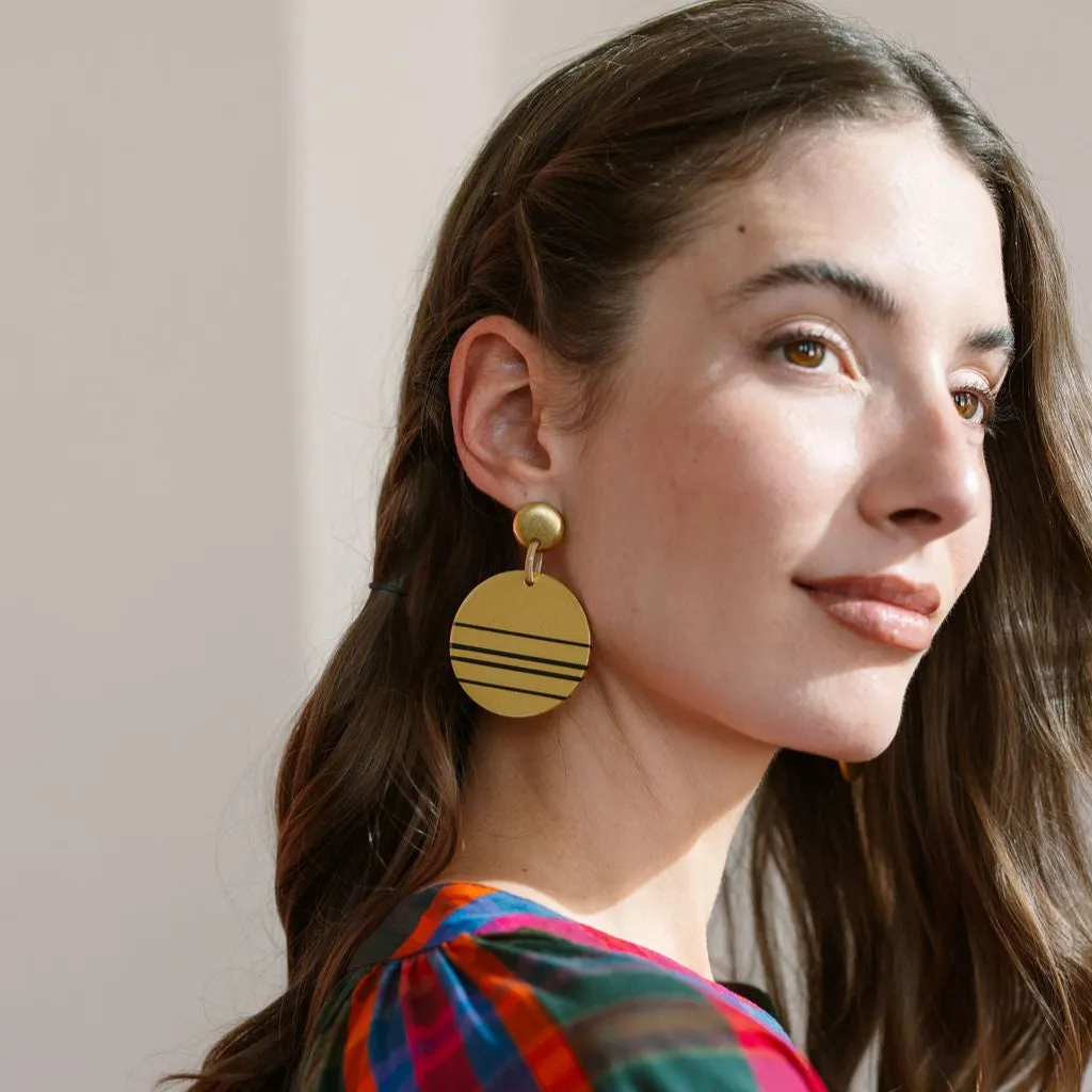 Wonder Circle Earrings sold by Sunshine Tienda product image thumbnail 4