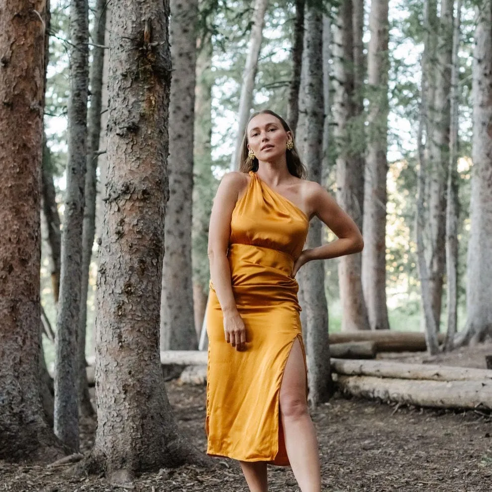 Gift Stud Earrings sold by Sunshine Tienda product image thumbnail 4