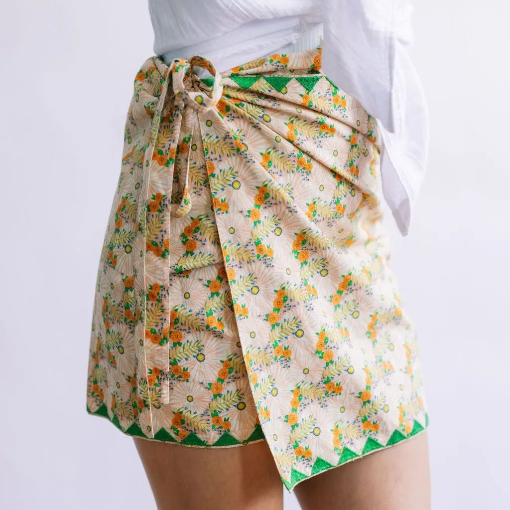 Tropical Garden Marina Sarong sold by Sunshine Tienda product image thumbnail 5