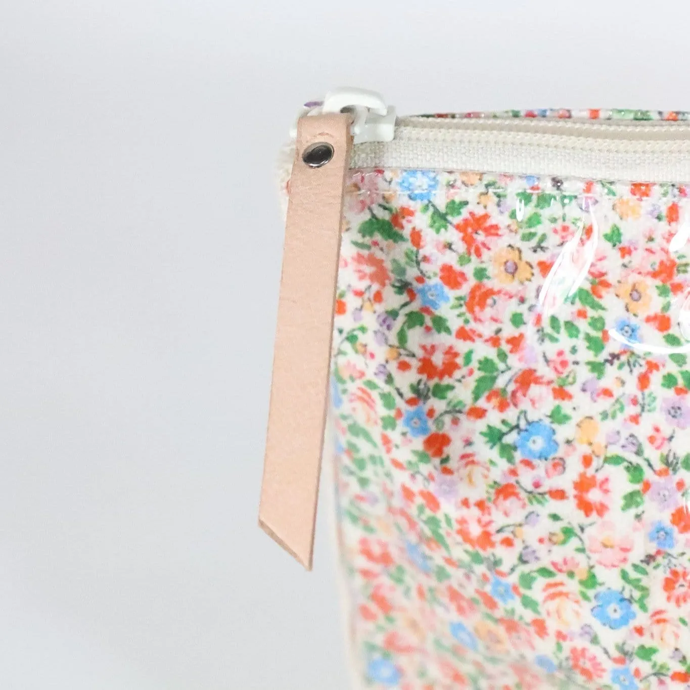 Floral Clear Coated Travel Pouch sold by Sunshine Tienda product image thumbnail 4
