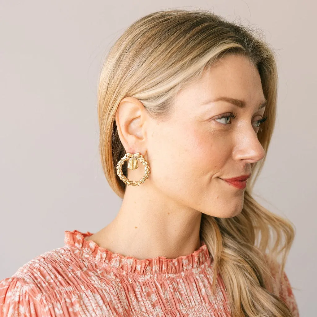 Gold Wreath Earrings sold by Sunshine Tienda product image thumbnail 3