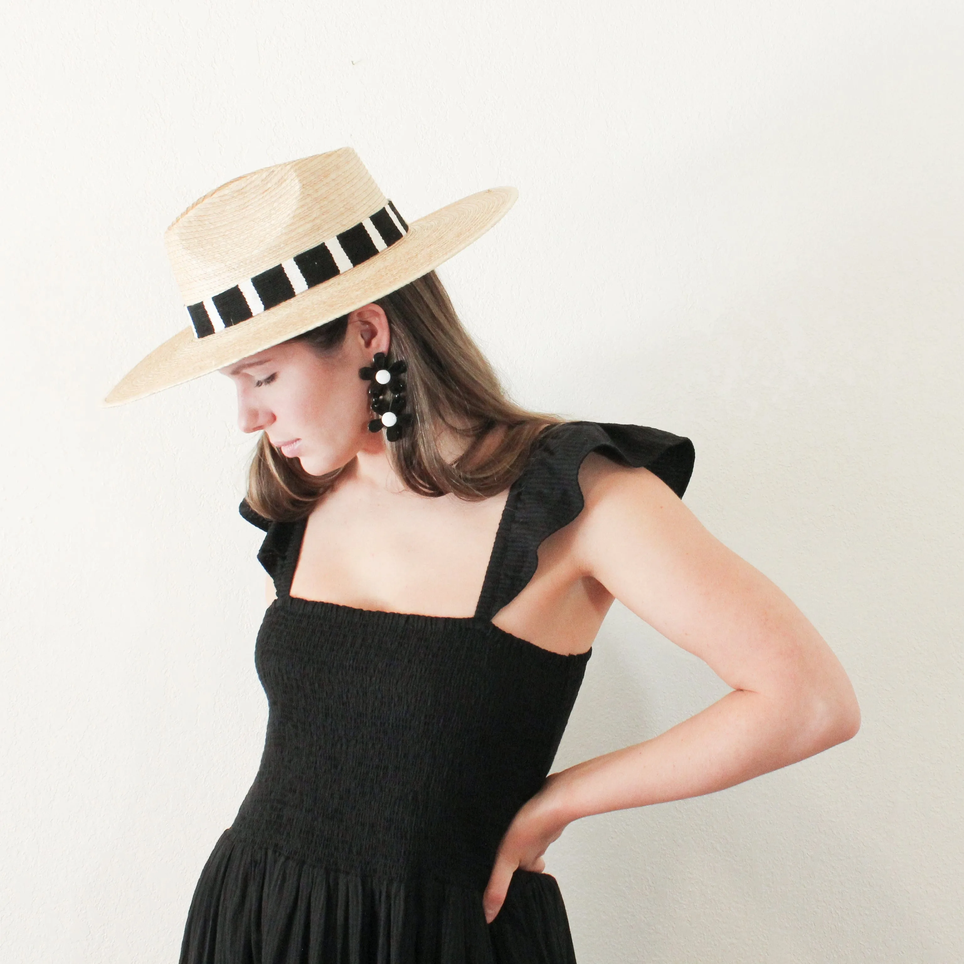 Stacked Black Flower Earrings sold by Sunshine Tienda product image thumbnail 3