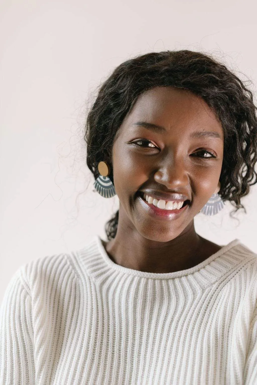 Sunset Navy Tile Stud Earrings sold by Sunshine Tienda product image thumbnail 3