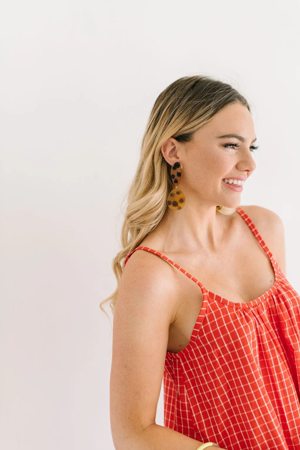 Tortoise Teardrop Earrings sold by Sunshine Tienda product image thumbnail 4