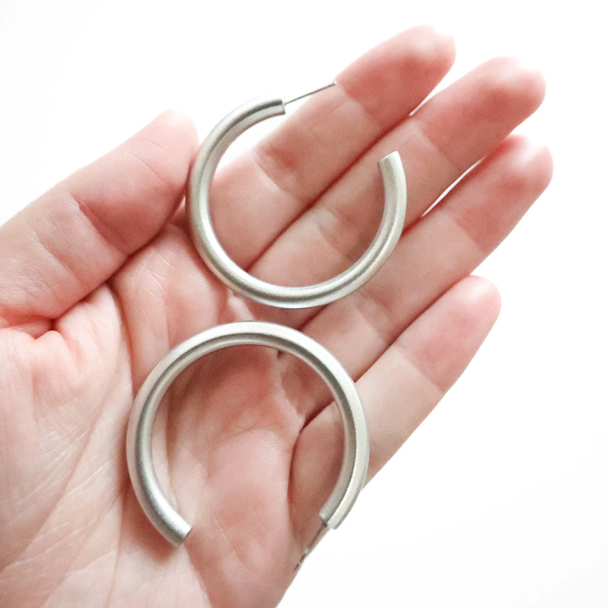 Silver Hoops sold by Sunshine Tienda product image thumbnail 3