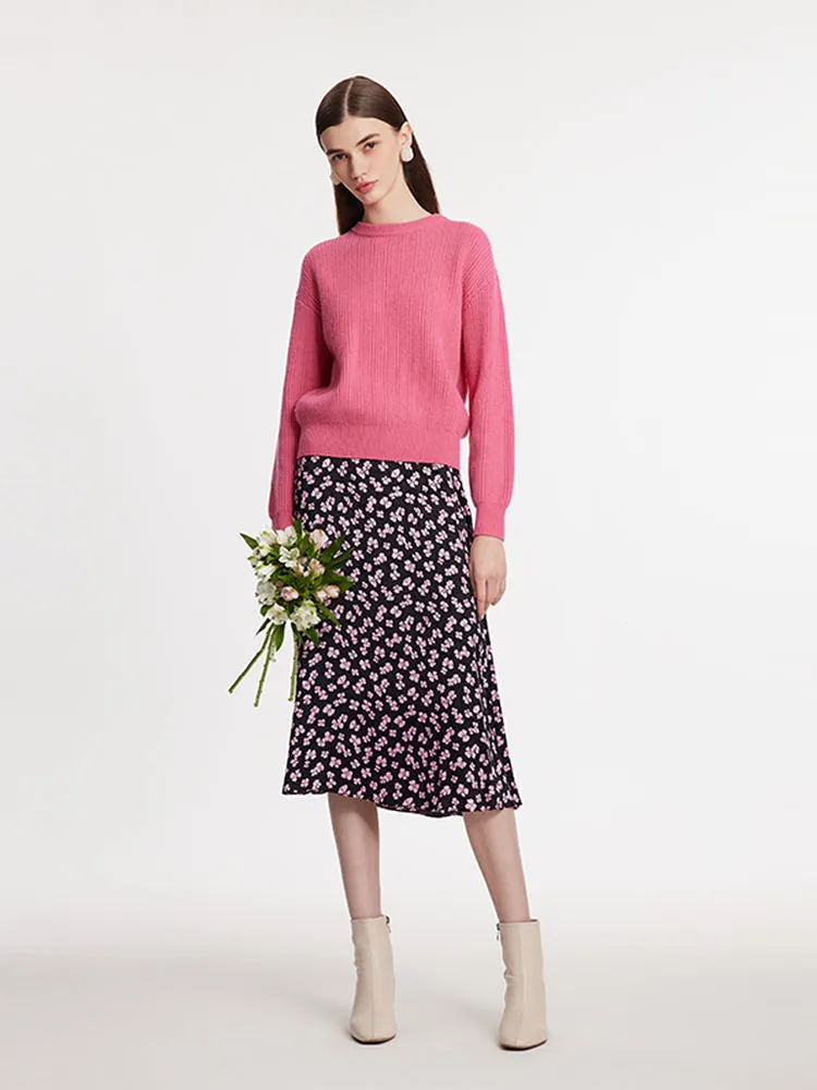 Sweater And Floral Printed Skirt Two-Piece Set With Knitted Bag sold by Goelia product image thumbnail 2