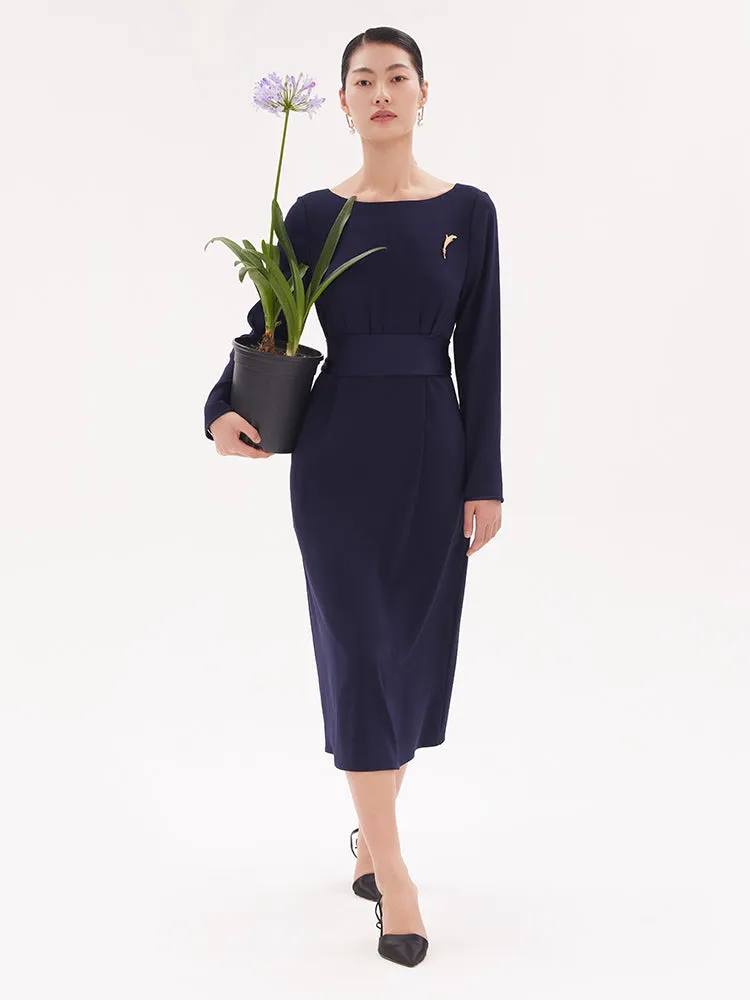 Triacetate Slim Midi Dress With Brooch sold by Goelia product image thumbnail 2