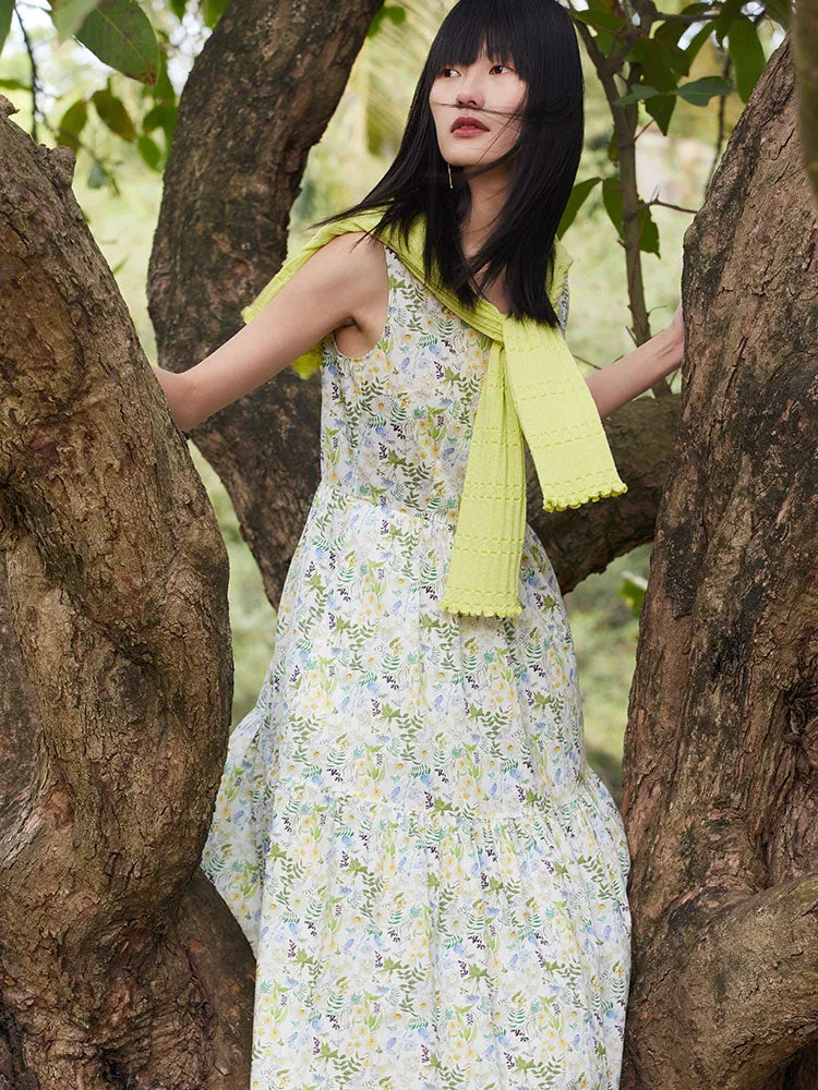 Floral Printed V-neck Sleeveless Maxi Dress sold by Goelia product image thumbnail 2