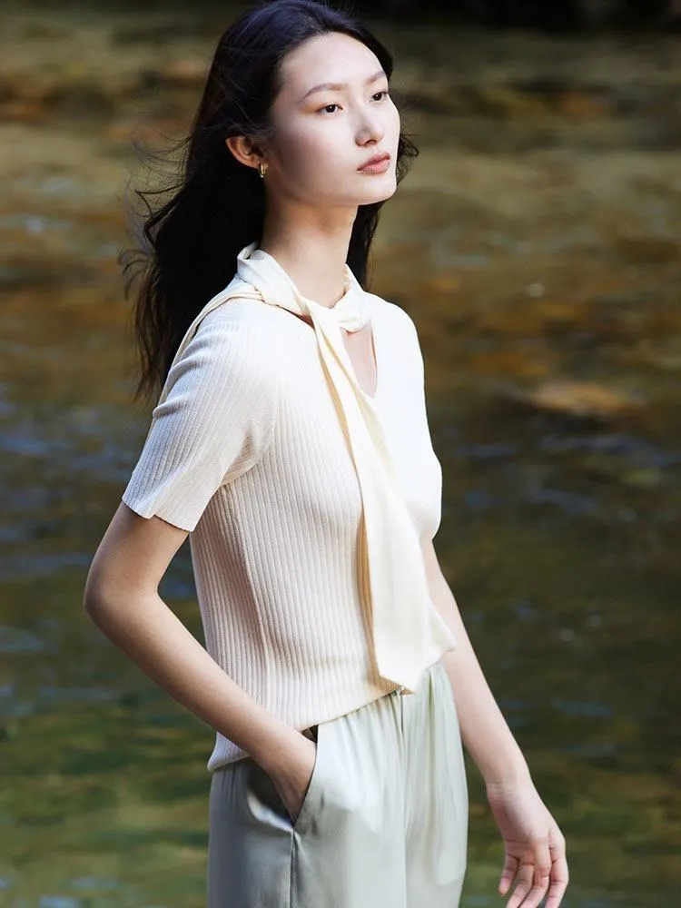 White Acetate V-neck Knit Top sold by Goelia product image thumbnail 2