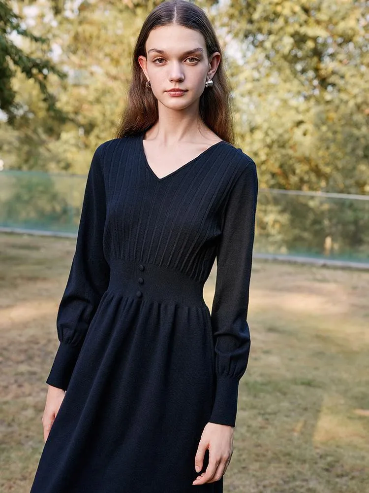 Black V-Neck Knit Midi Dress sold by Goelia product image thumbnail 3