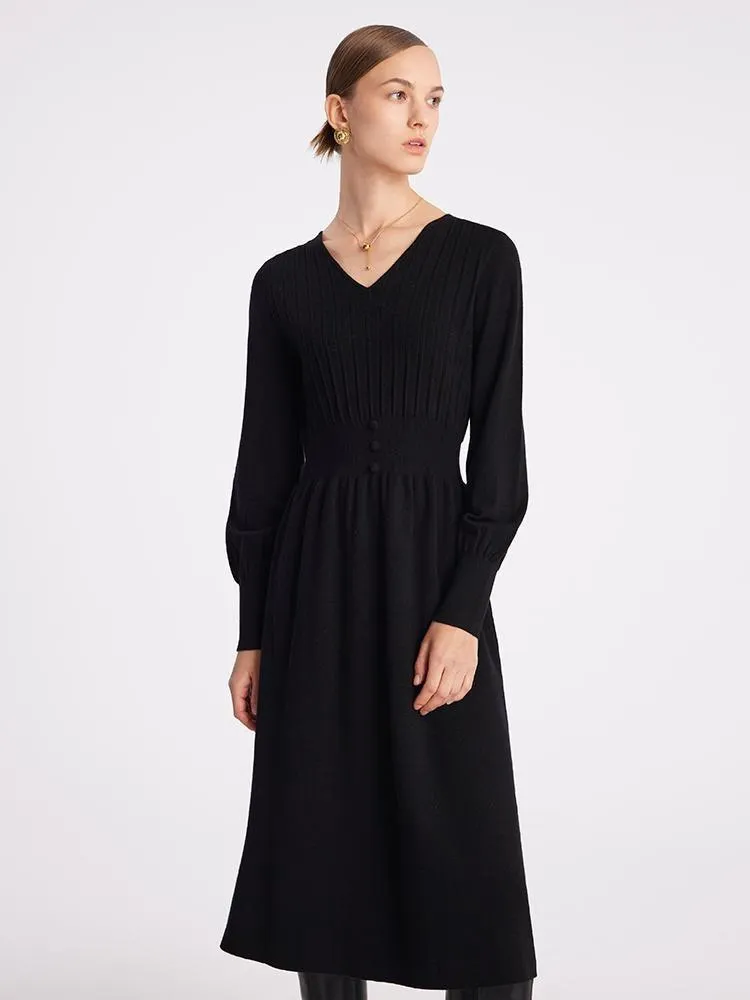 Black V-Neck Knit Midi Dress sold by Goelia product image thumbnail 4