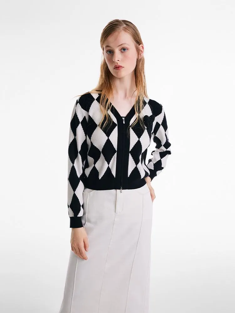 Tencel Woolen Lady Cardigan With A Detachable Brooch sold by Goelia product image thumbnail 4