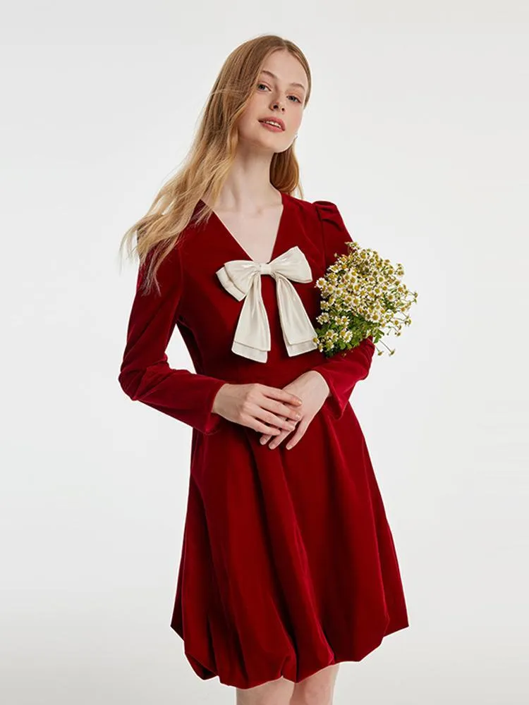 Red Velvet Mini Dress With Detachable Bowknot sold by Goelia product image thumbnail 2