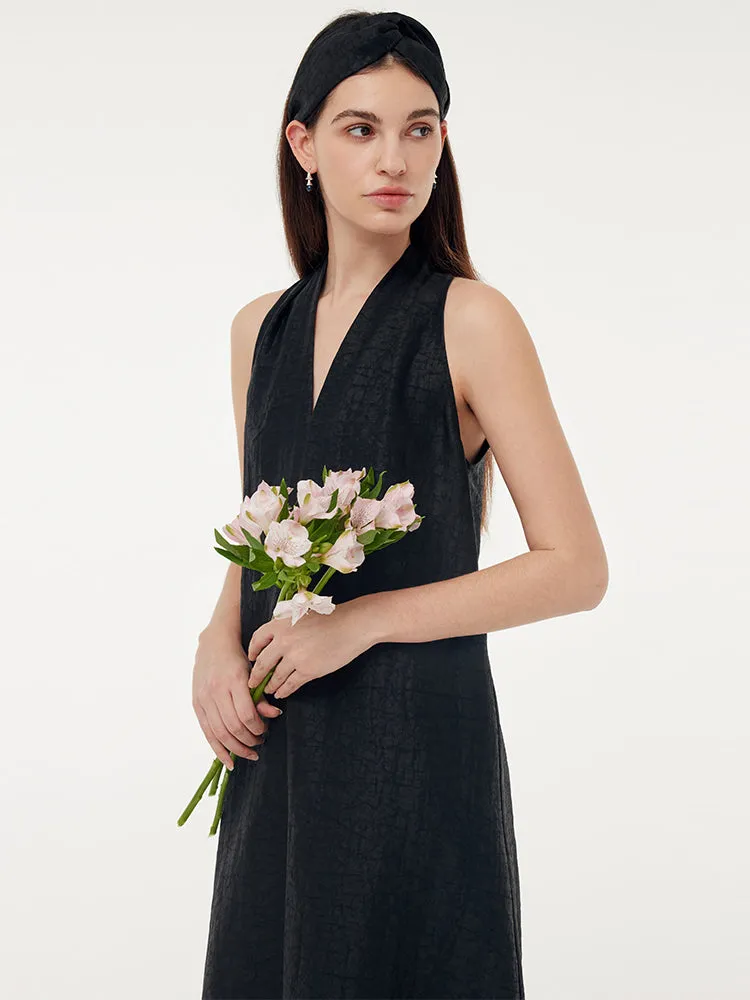 18MM Xiang Yun Silk Halterneck Women Maxi Dress With Hairband sold by Goelia product image thumbnail 5