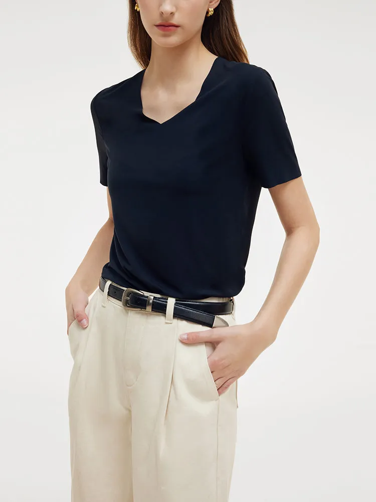 Two-pack (Black & White) Modal V-Neck Unisex T-Shirt sold by Goelia product image thumbnail 5