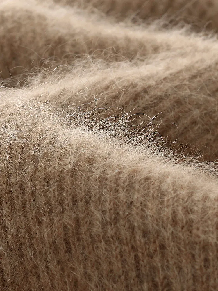 100% Brushed Cashmere Sweater And Fleece Lined Jeans Two-Piece Set sold by Goelia product image thumbnail 4