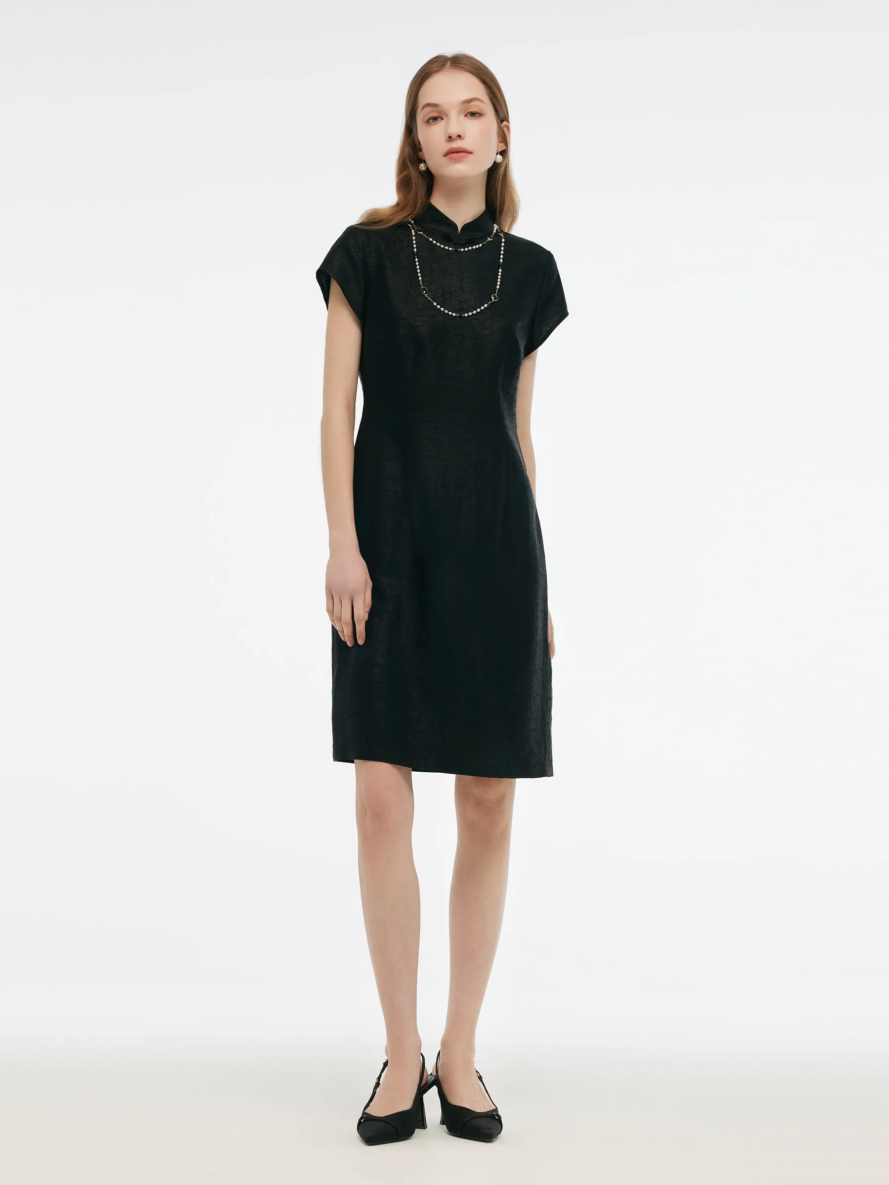 18MM Xiang Yun Silk Women Qipao Mini Dress sold by Goelia product image thumbnail 2