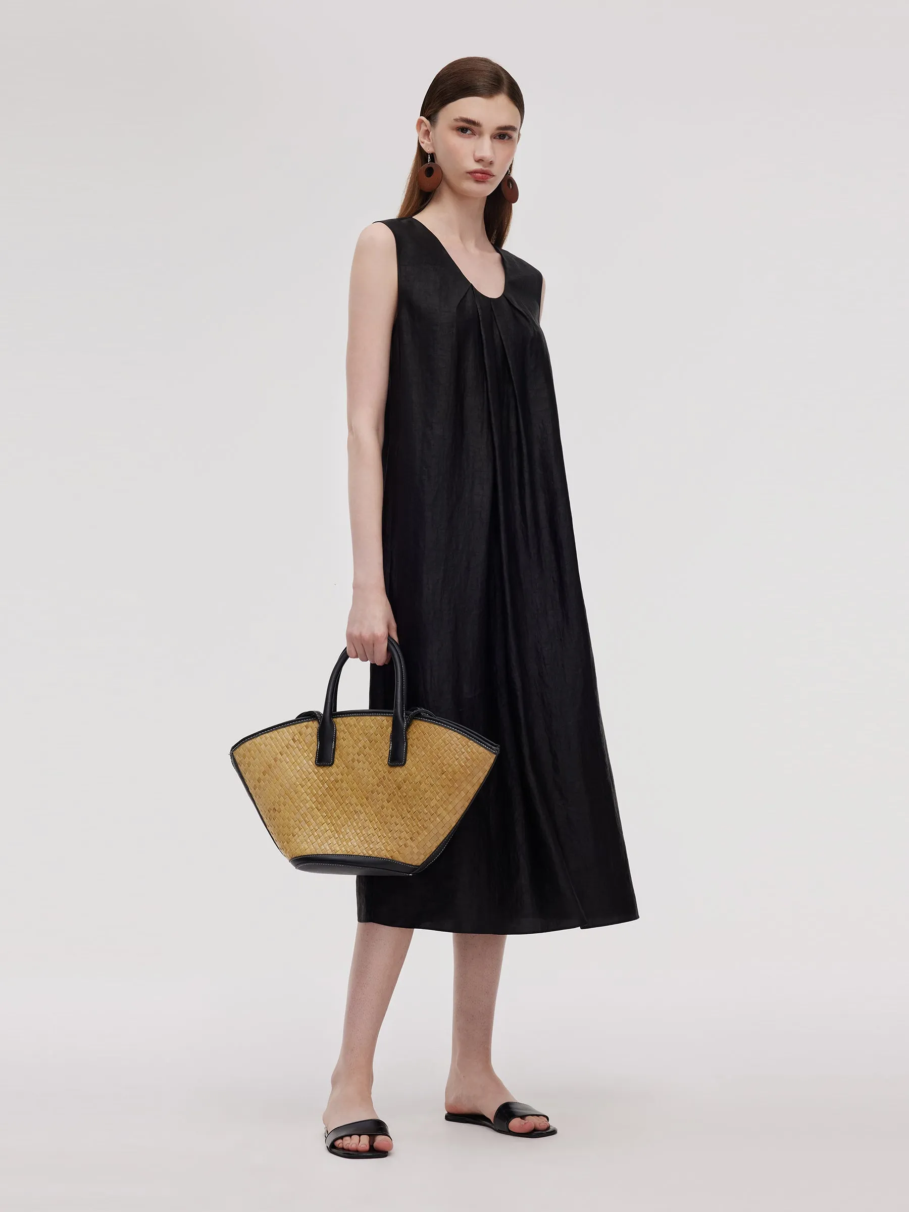 16MM Xiang Yun Silk Women Sleeveless Maxi Dress sold by Goelia product image thumbnail 4