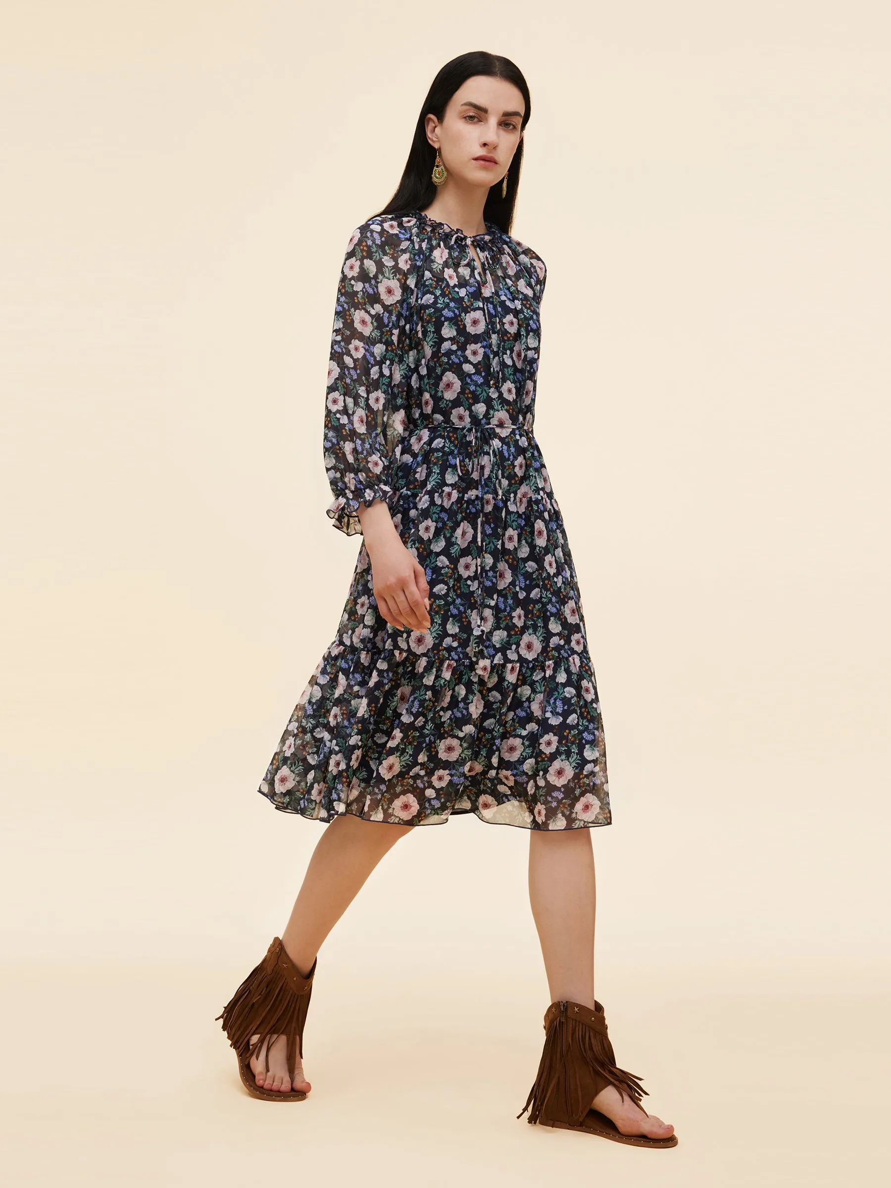 10MM Mulberry Silk Floral Print Women Ruffle Collar Midi Dress sold by Goelia product image thumbnail 2