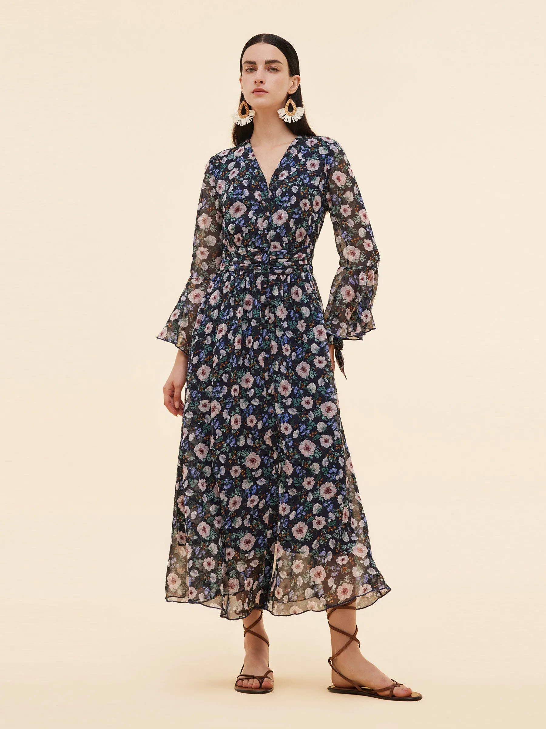 10MM Mulberry Silk Floral Print Women V-Neck Maxi Dress sold by Goelia product image thumbnail 2