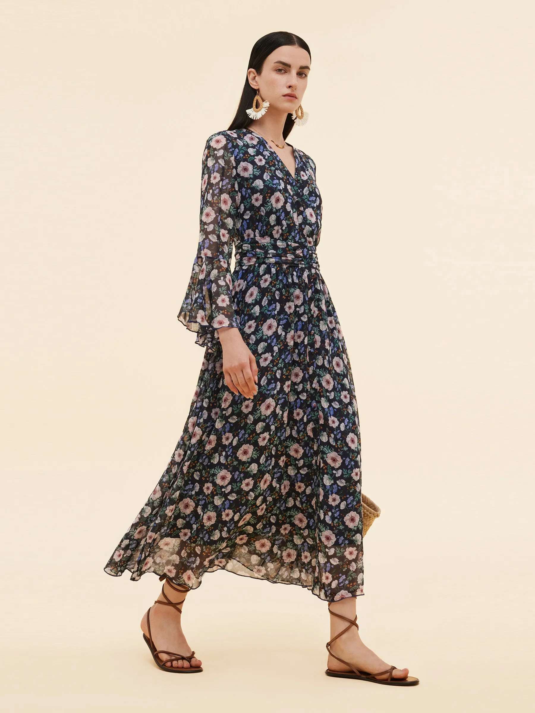 10MM Mulberry Silk Floral Print Women V-Neck Maxi Dress sold by Goelia product image thumbnail 5