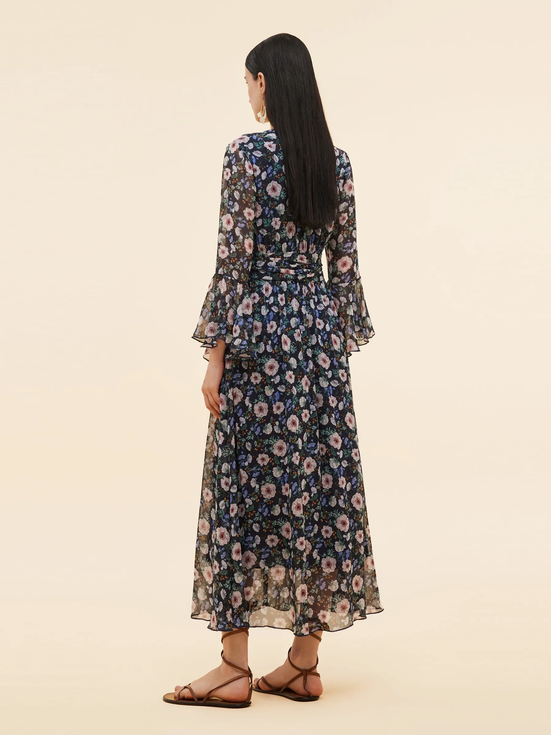 10MM Mulberry Silk Floral Print Women V-Neck Maxi Dress sold by Goelia product image thumbnail 3