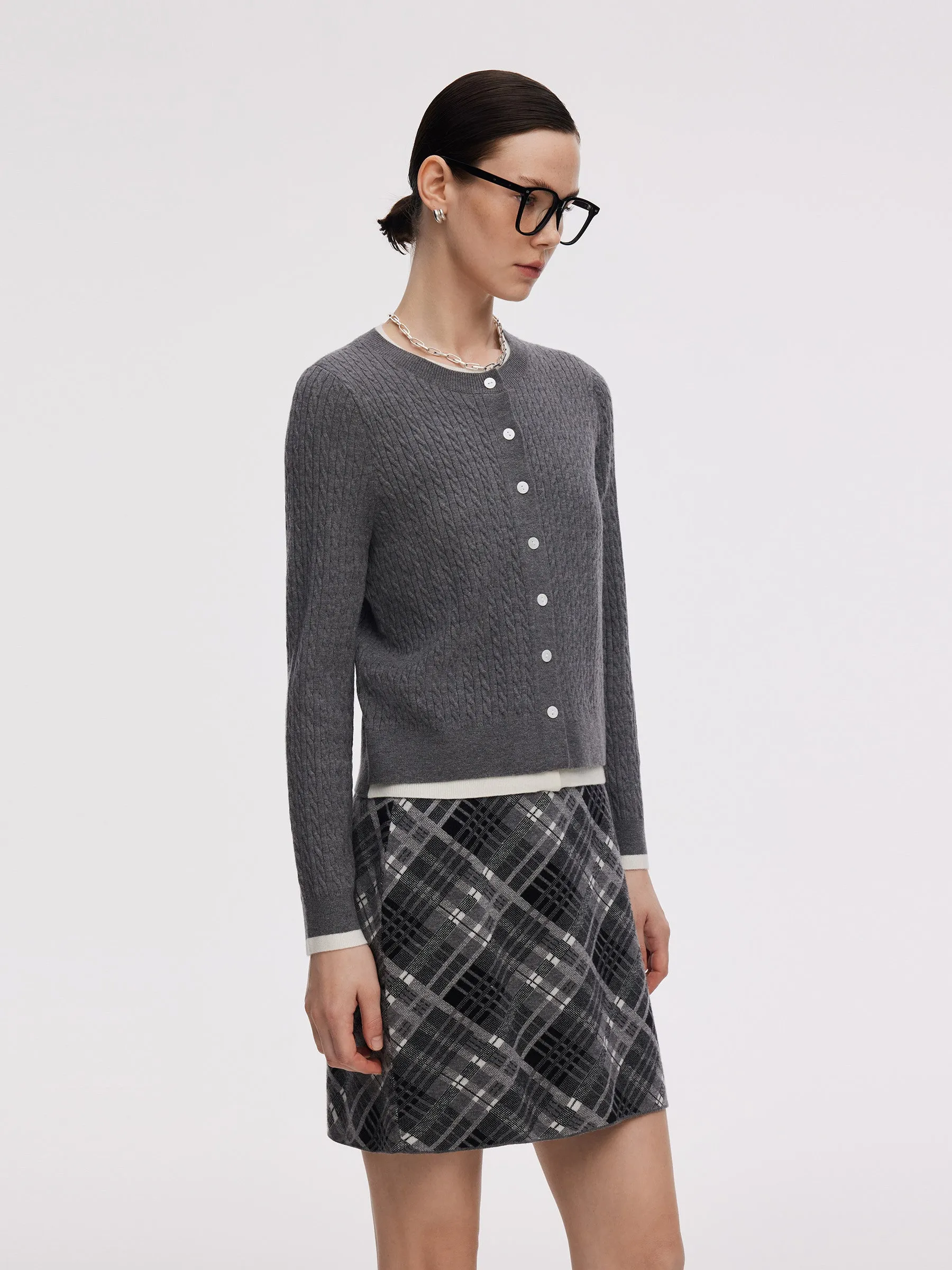 Faux Two-Piece Cardigan And Plaid Skirt Two-Piece Set sold by Goelia product image thumbnail 4