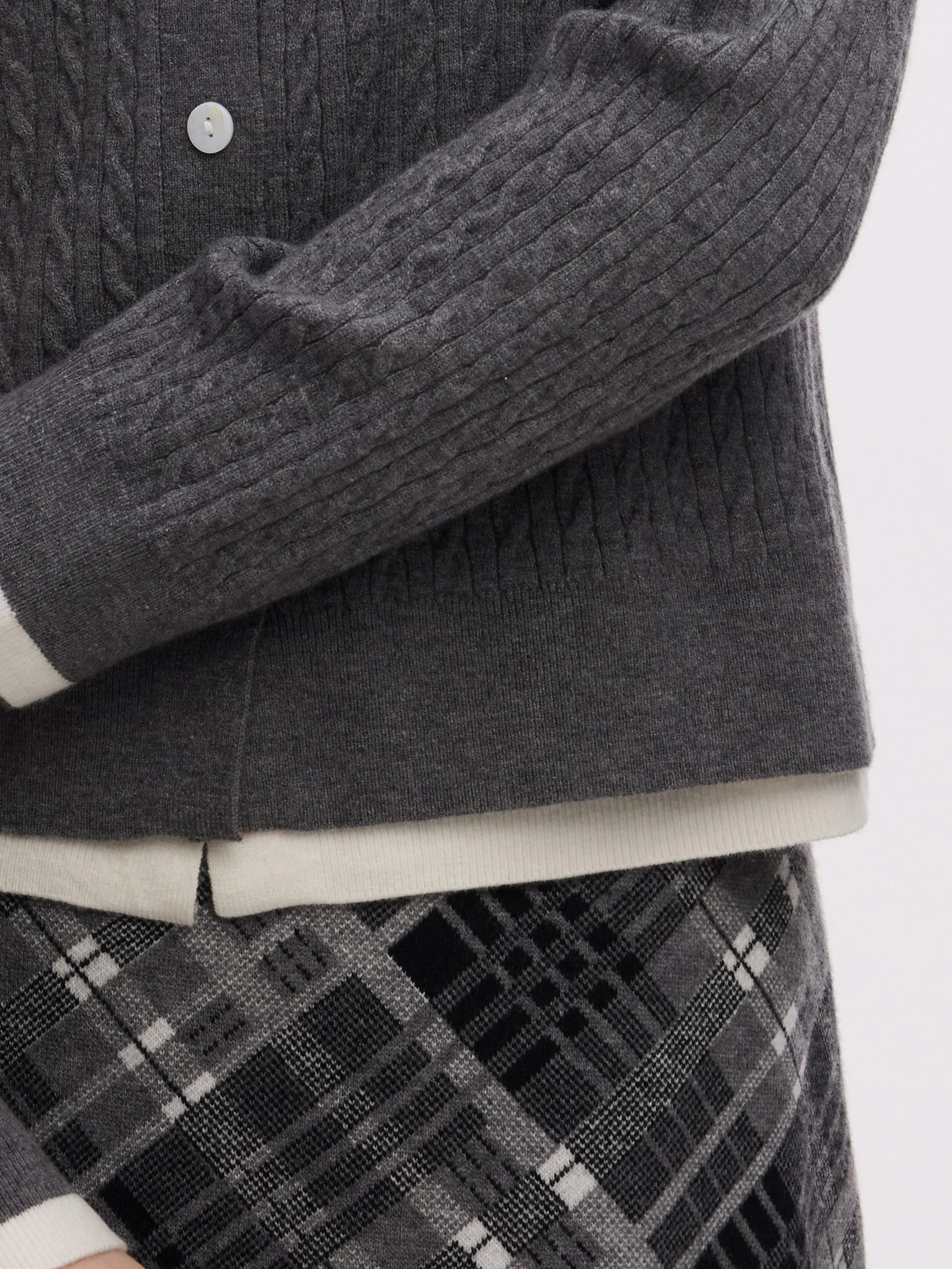 Faux Two-Piece Cardigan And Plaid Skirt Two-Piece Set sold by Goelia product image thumbnail 5