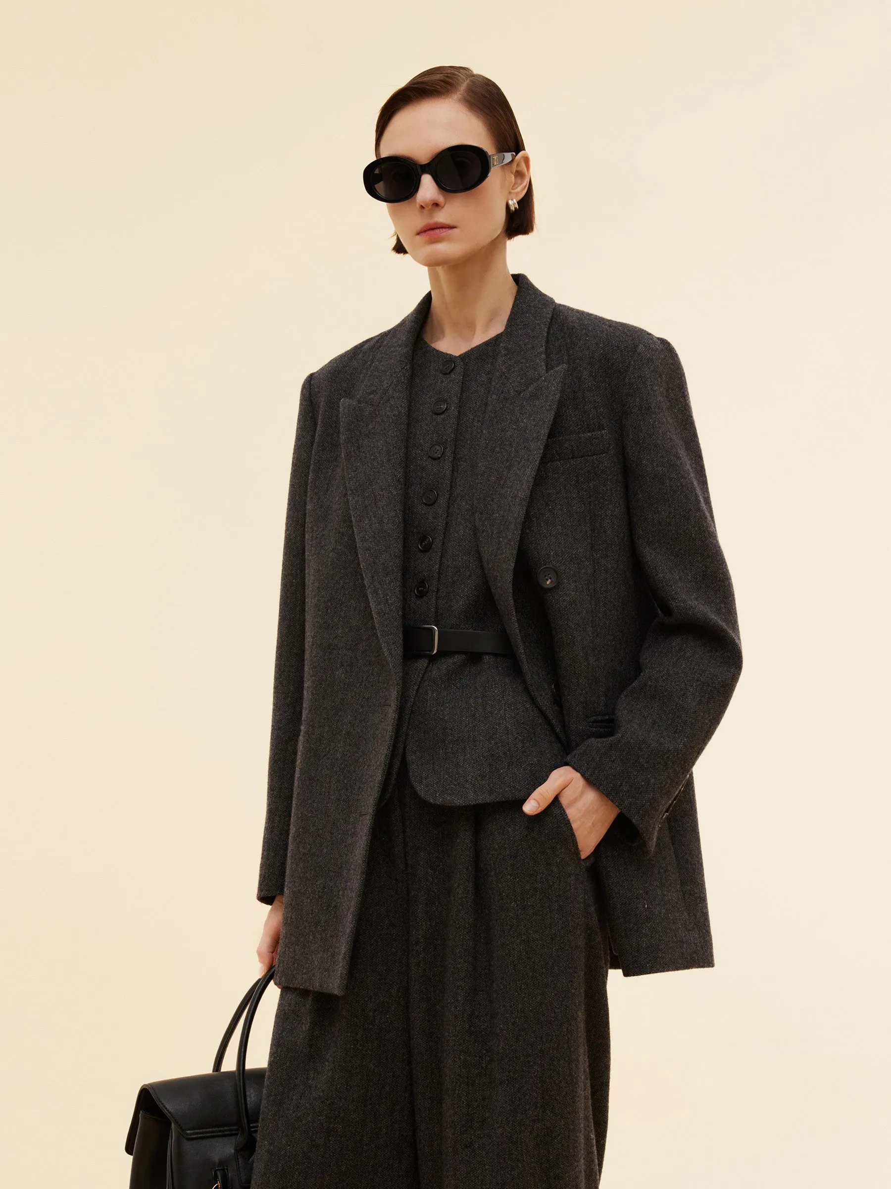 100% Washable Wool Notched Collar Women Blazer sold by Goelia product image thumbnail 3