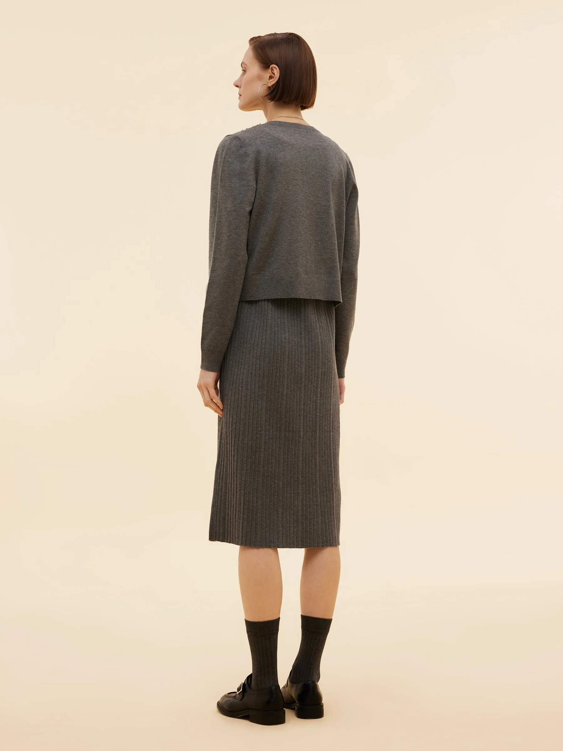 Beaded Sequins Cardigan And Pleated Sleeveless Midi Dress Two-Piece Set sold by Goelia product image thumbnail 4