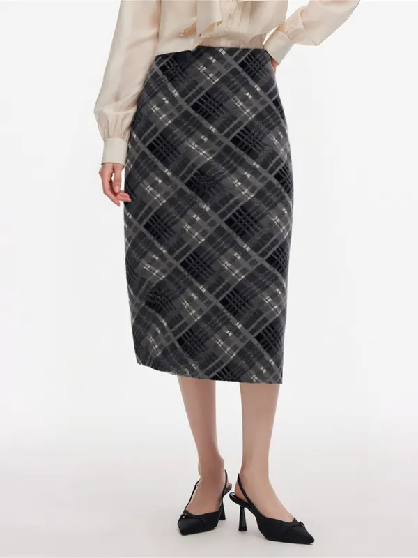 Plaid Elastic Waist Women Knit Column Skirt sold by Goelia