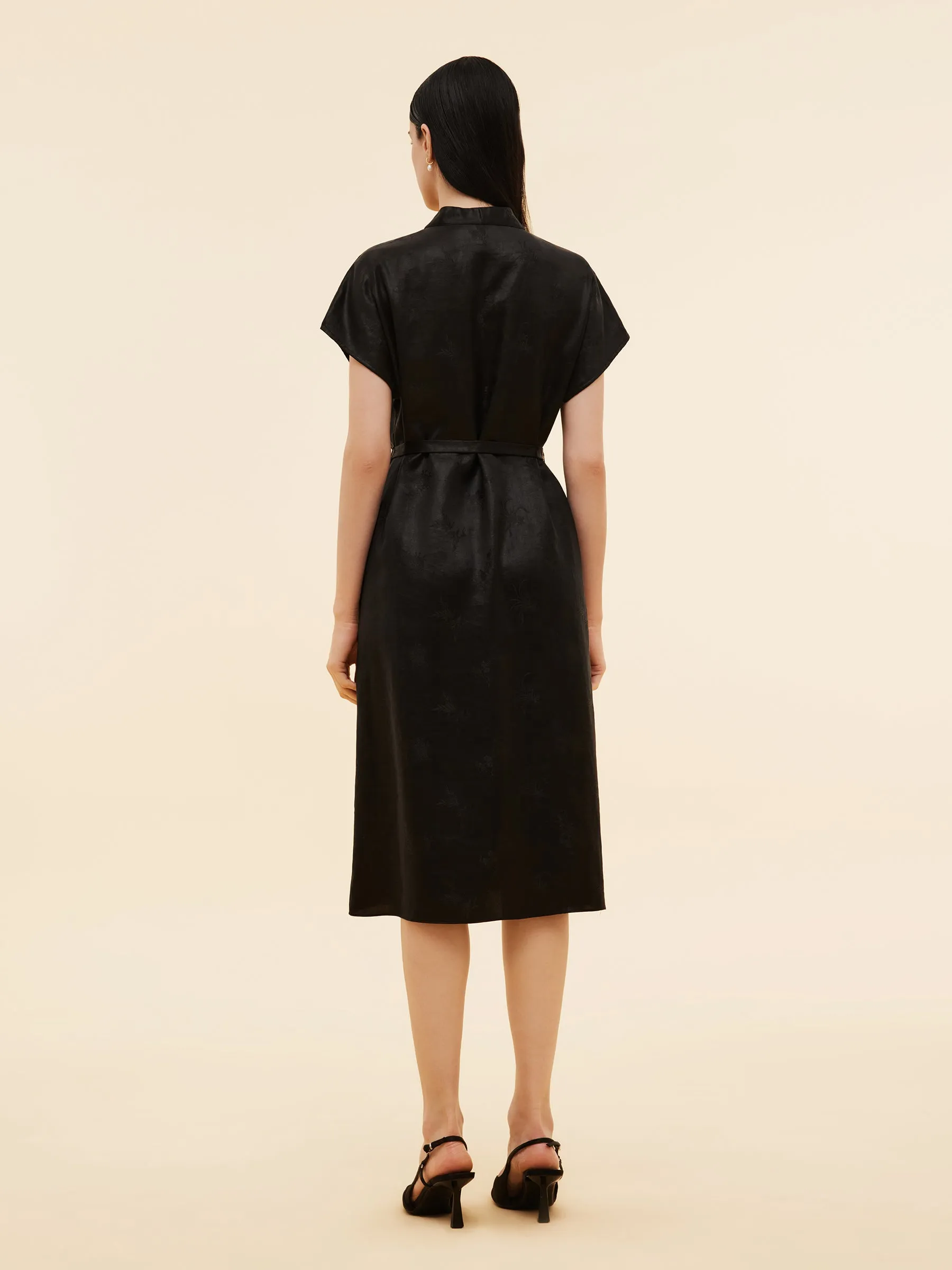 19MM Xiang Yun Silk V-Neck Women Midi Dress sold by Goelia product image thumbnail 4