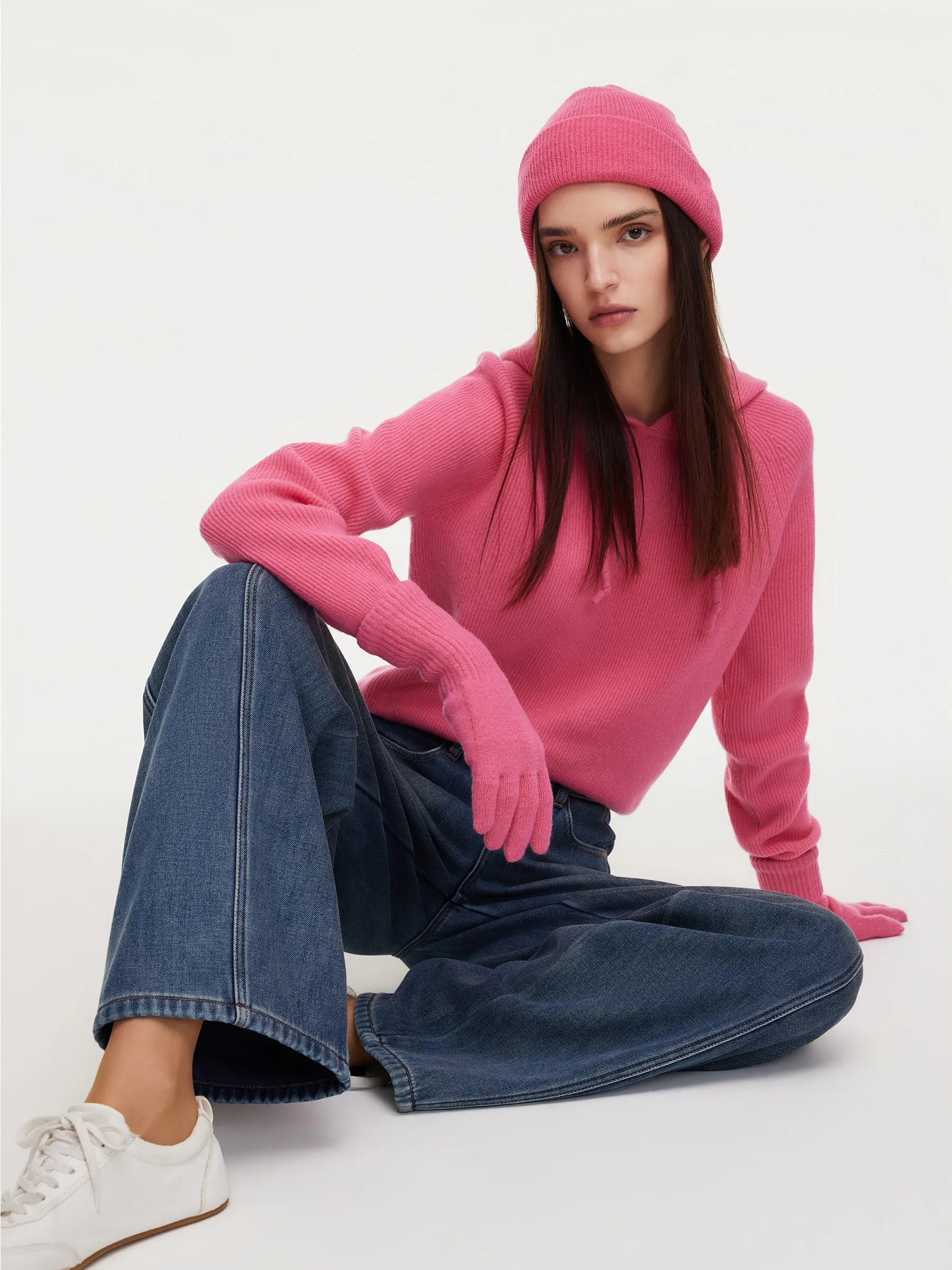 100% Wool Straight Cut Women Knit Hoodie sold by Goelia product image thumbnail 3