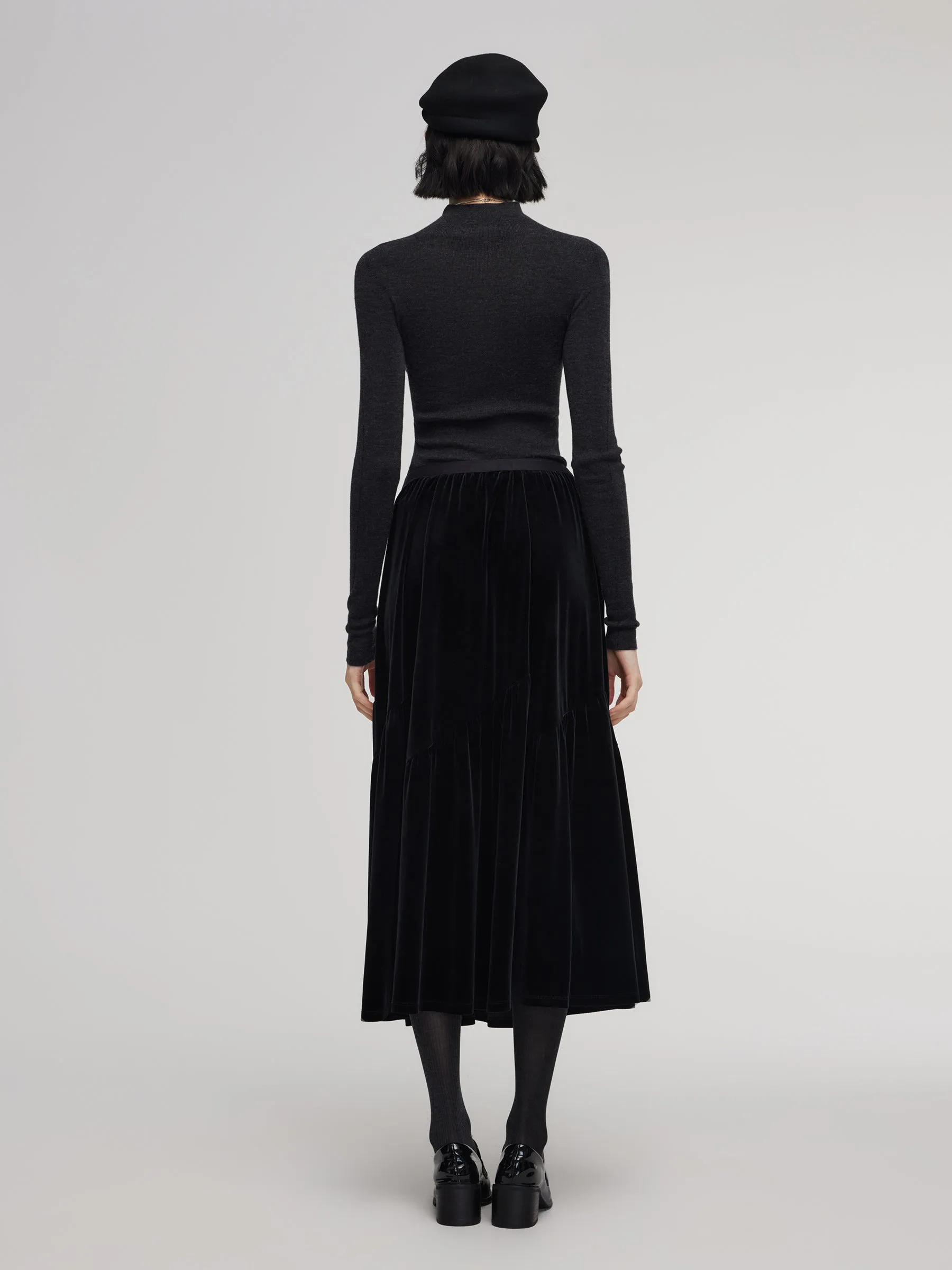 Pre-Order Black Velvet A-Line Elastic Waist Women Skirt sold by Goelia product image thumbnail 3