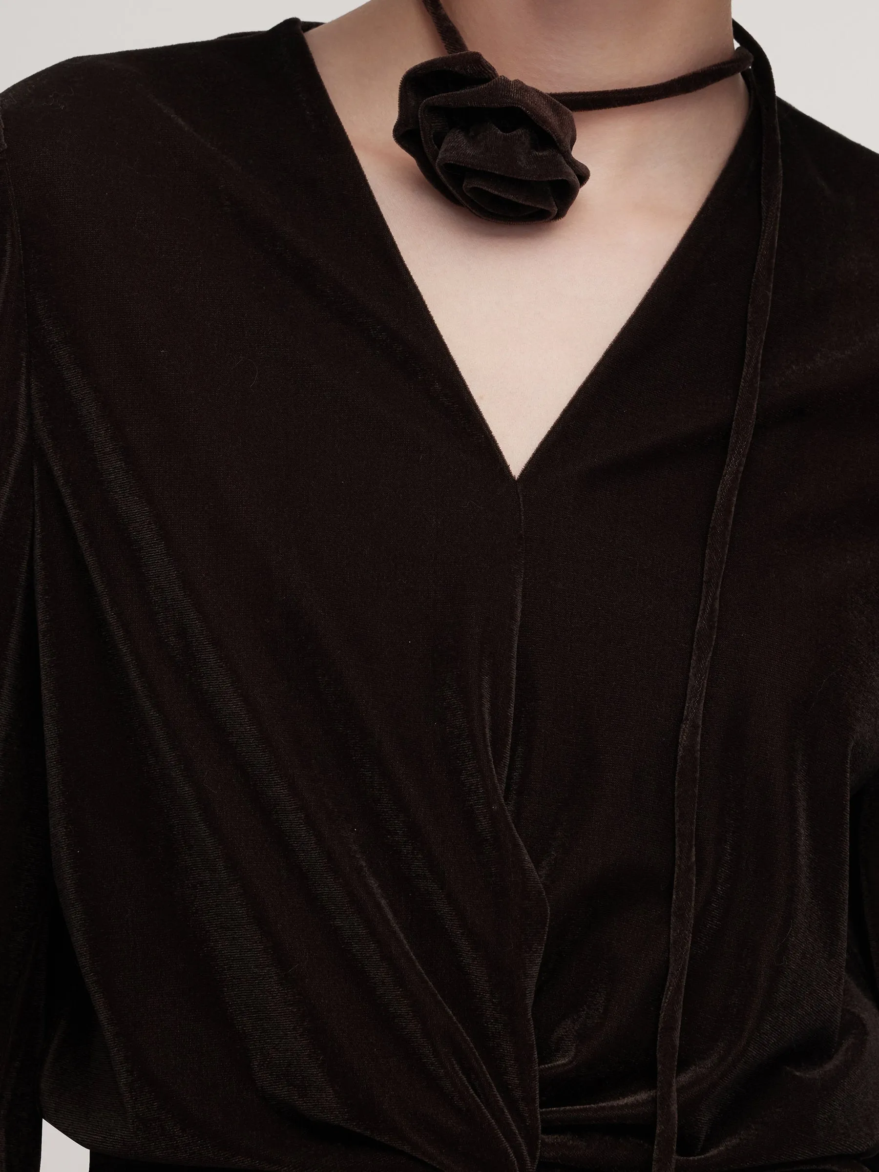 Velvet Twist Front Knit Top And Skirt Two-Piece Set With Floral Ribbon sold by Goelia product image thumbnail 5