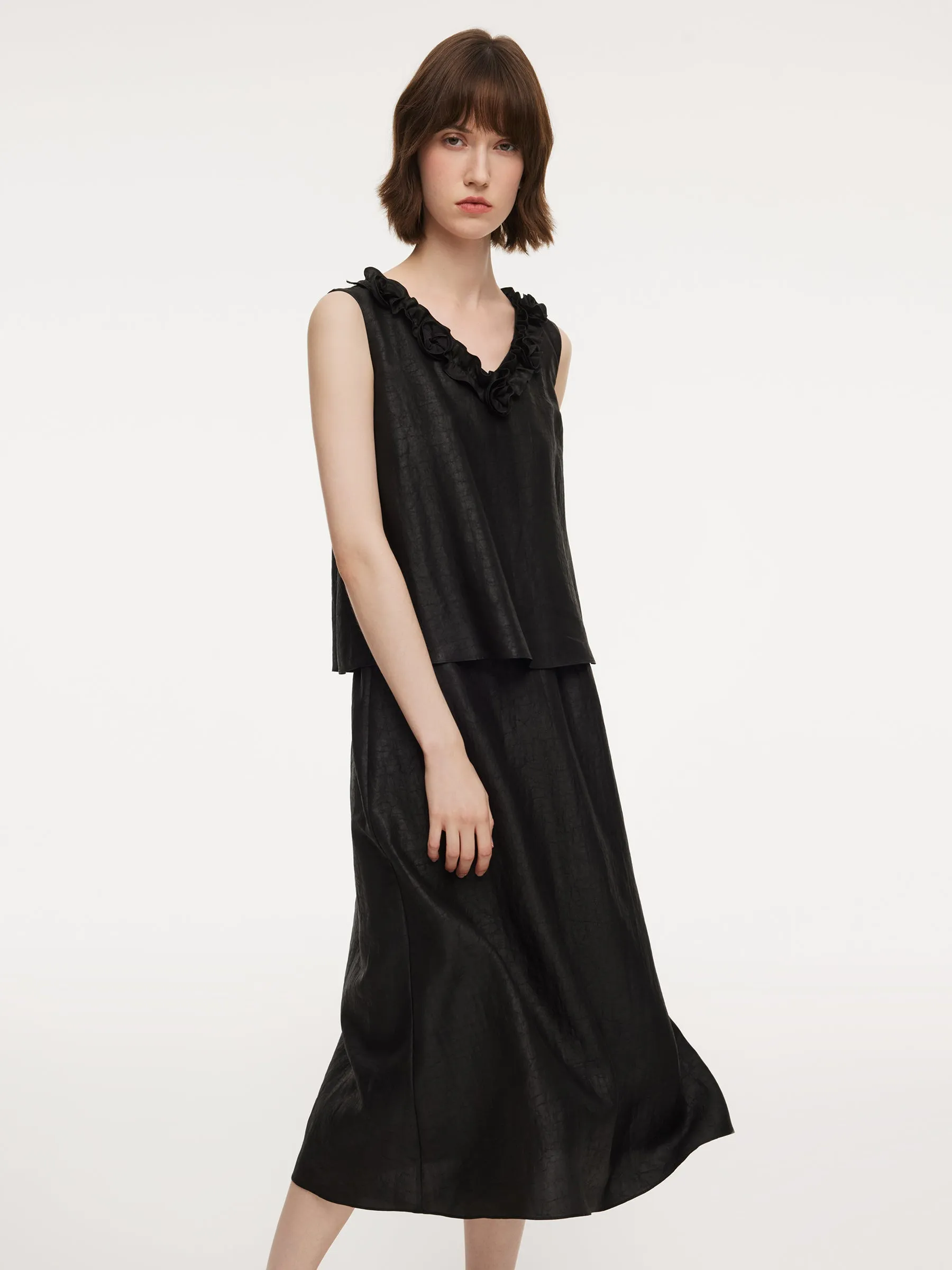 18MM Gambiered Canton Gauze Floral V-Neck Women Sleeveless Maxi Dress With Scrunchie sold by Goelia product image thumbnail 3