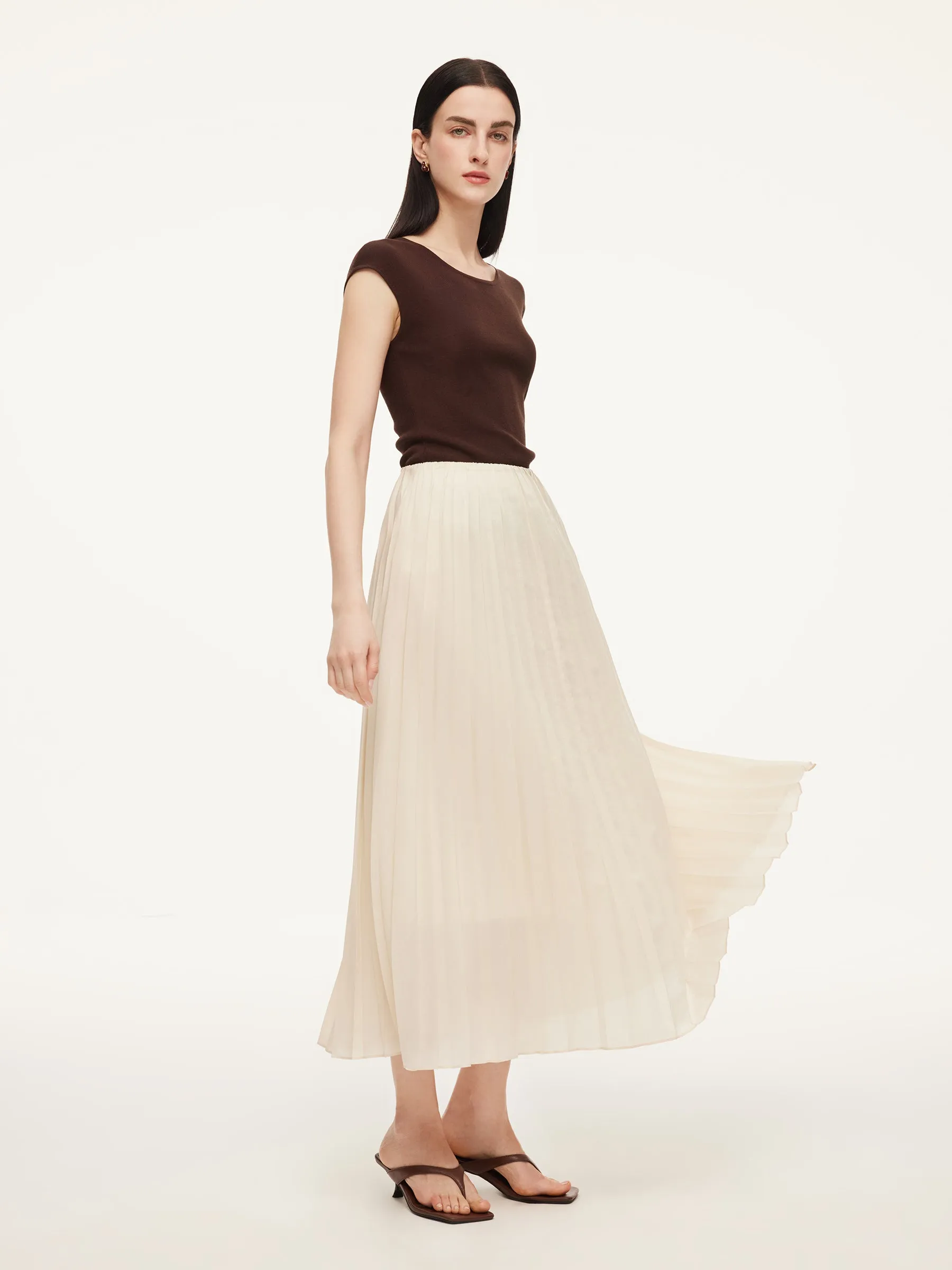 Modal Acetate Blend Asymmetrical Hem Knit Top And Pleated Skirt Two-Piece Set sold by Goelia product image thumbnail 3