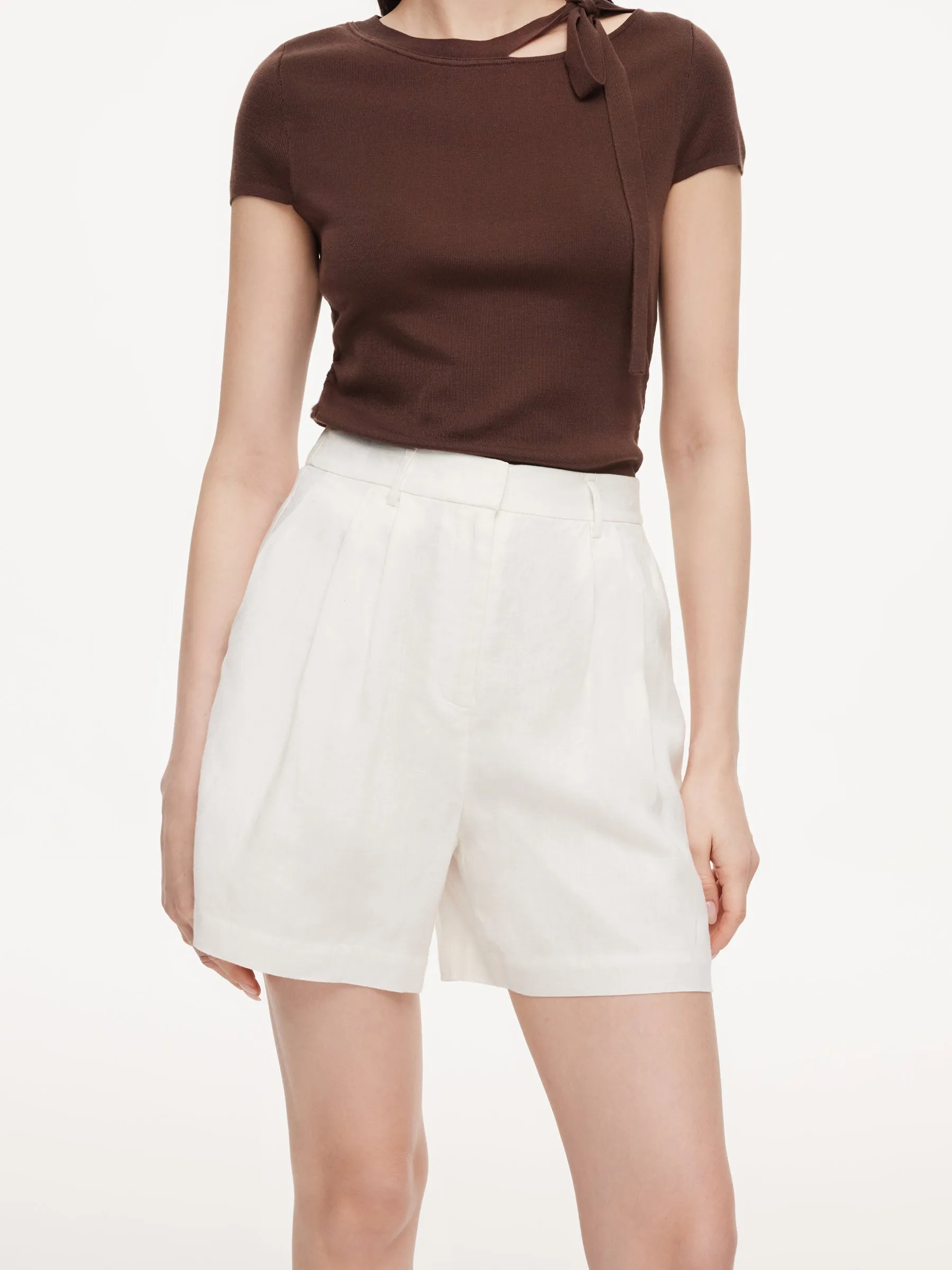 100% Linen Women A-Line Shorts sold by Goelia