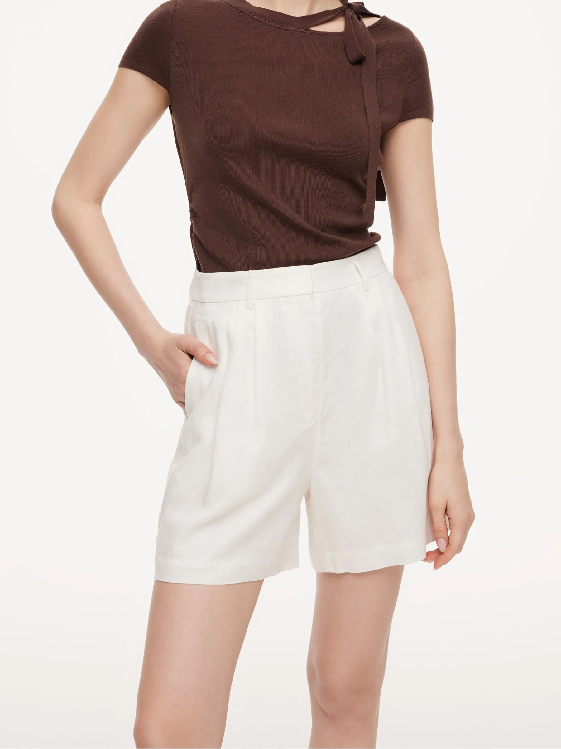 100% Linen Women A-Line Shorts sold by Goelia product image thumbnail 4