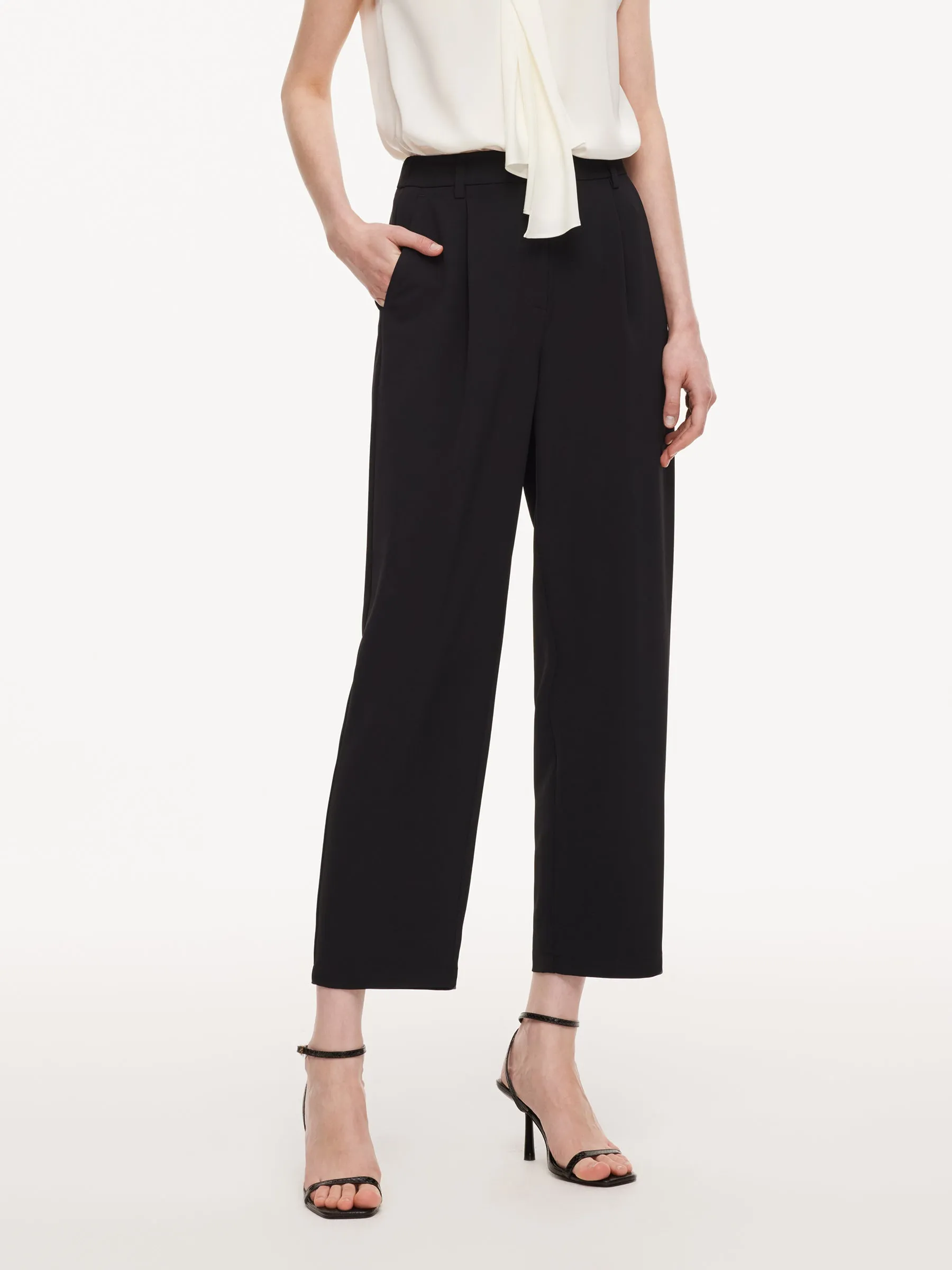 Four-Way Stretch Women Tapered Cropped Pants sold by Goelia product image thumbnail 2