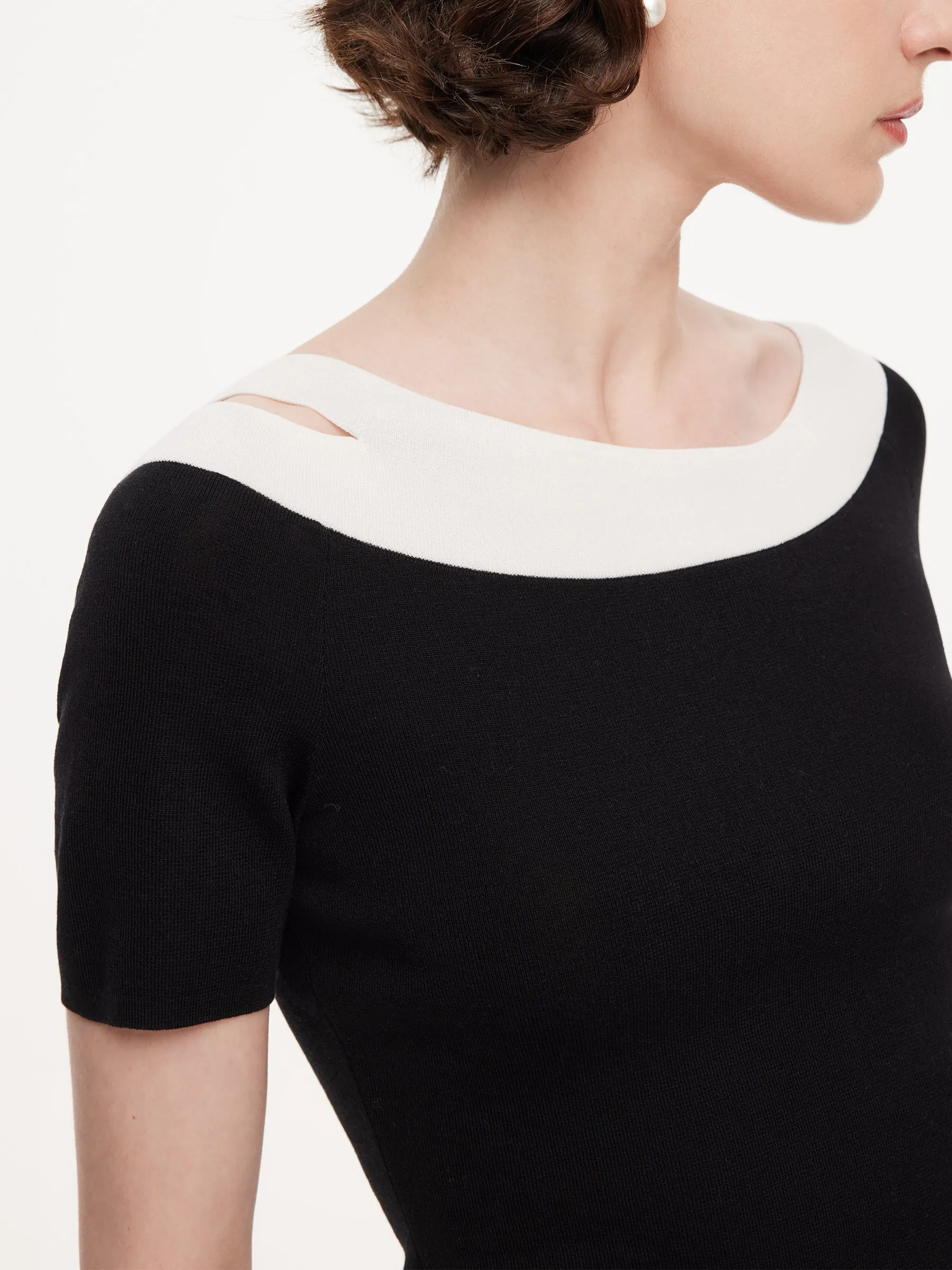 Tencel Blend Color Block Women Cut-Out Knit Top sold by Goelia product image thumbnail 5