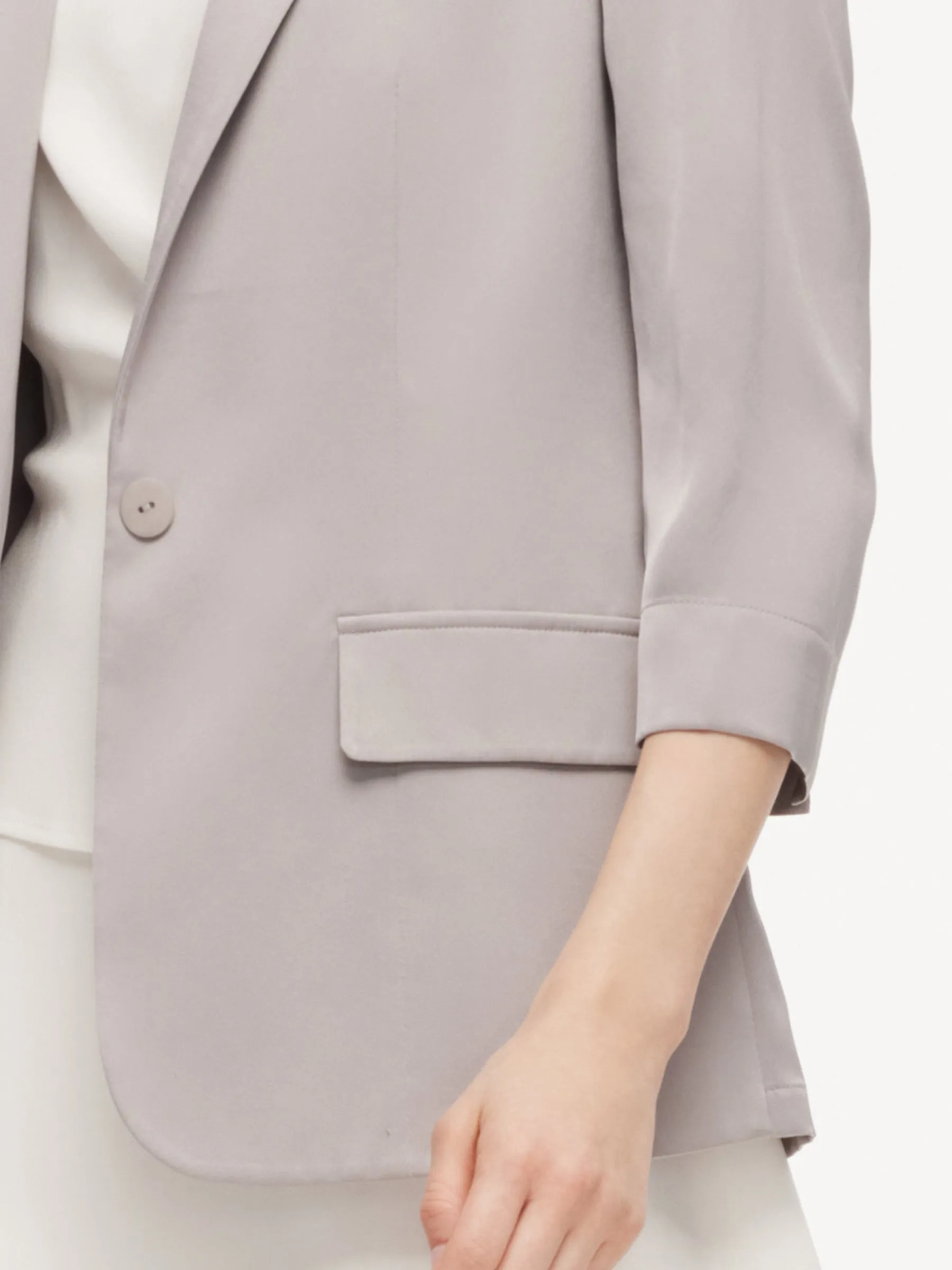 22MM Mulberry Silk Women Blazer sold by Goelia product image thumbnail 5