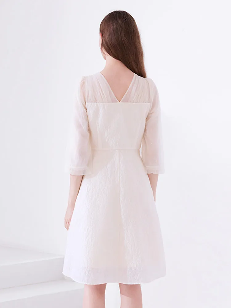 White Mesh Half-Sleeve V-Neck Jacquard Midi Dress sold by Goelia product image thumbnail 2