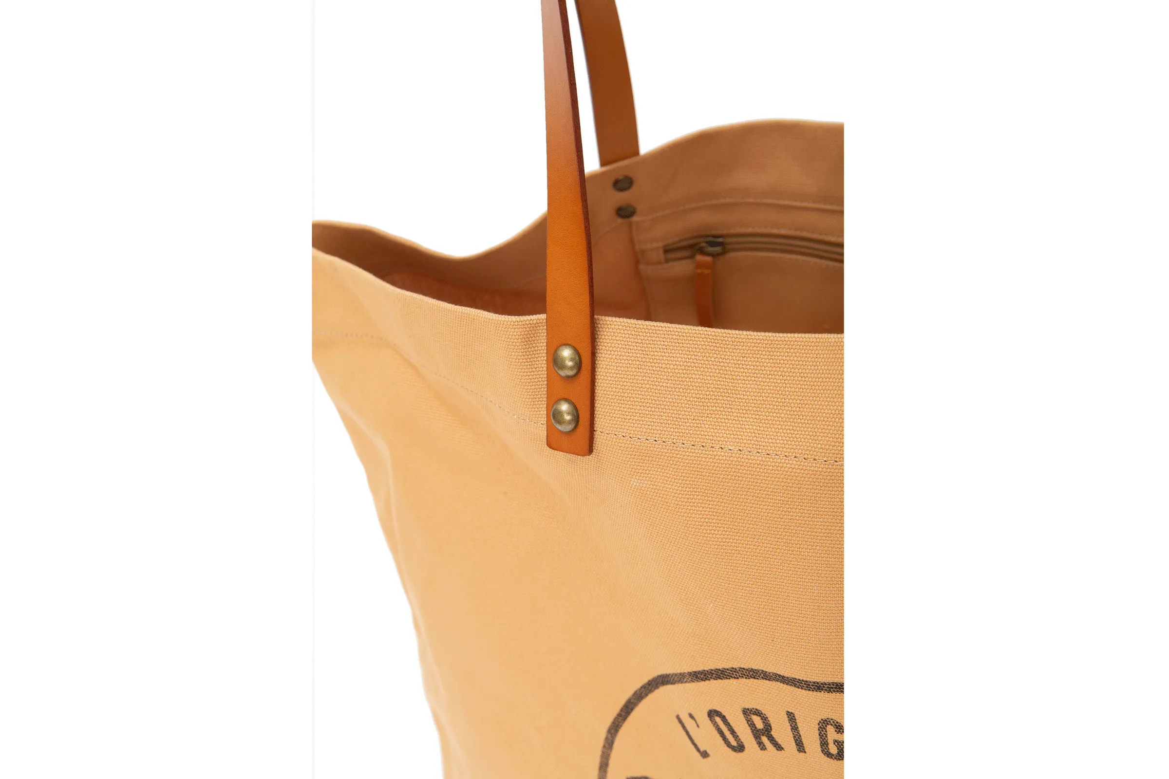 BG587-259 | ROUND LOGO TOTE BAG | CAMEL sold by Palladium Boots product image thumbnail 3
