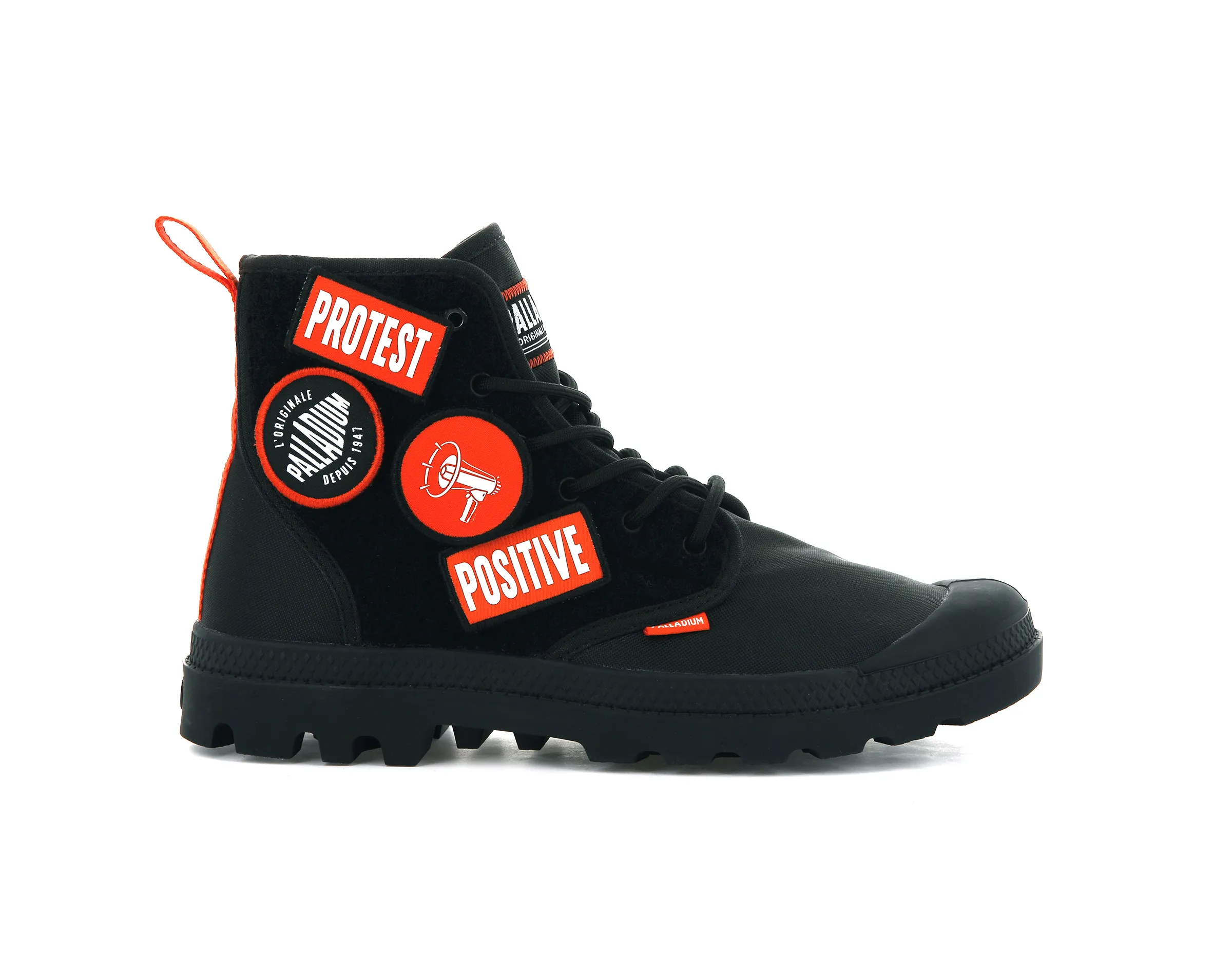 76648-001-M | PAMPA HI CHANGE | BLACK/BLACK sold by Palladium Boots