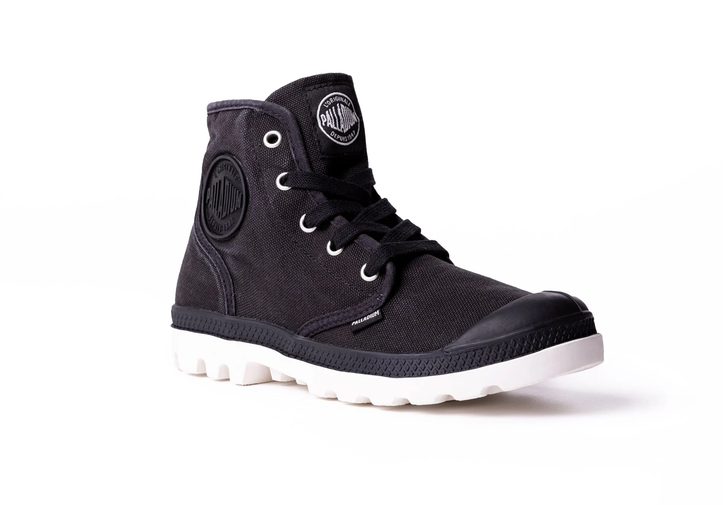 92352-030-M | PAMPA HI | BLACK/MARSHMALLOW sold by Palladium Boots product image thumbnail 2
