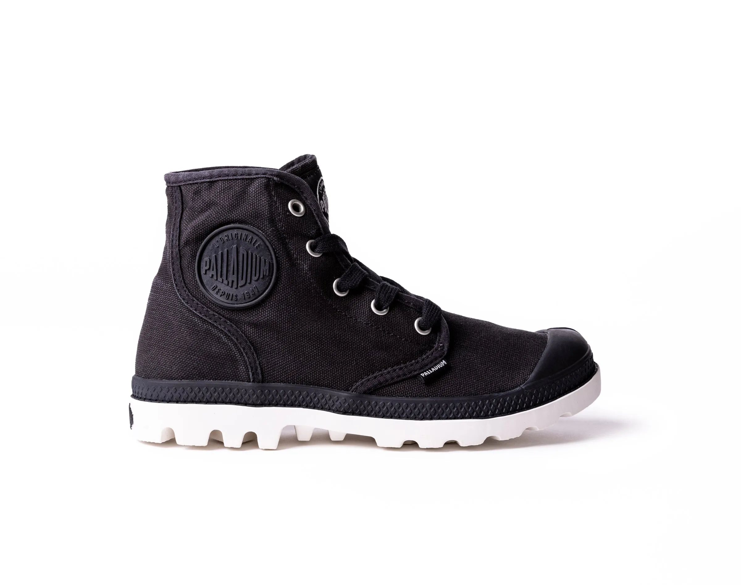 92352-030-M | PAMPA HI | BLACK/MARSHMALLOW sold by Palladium Boots