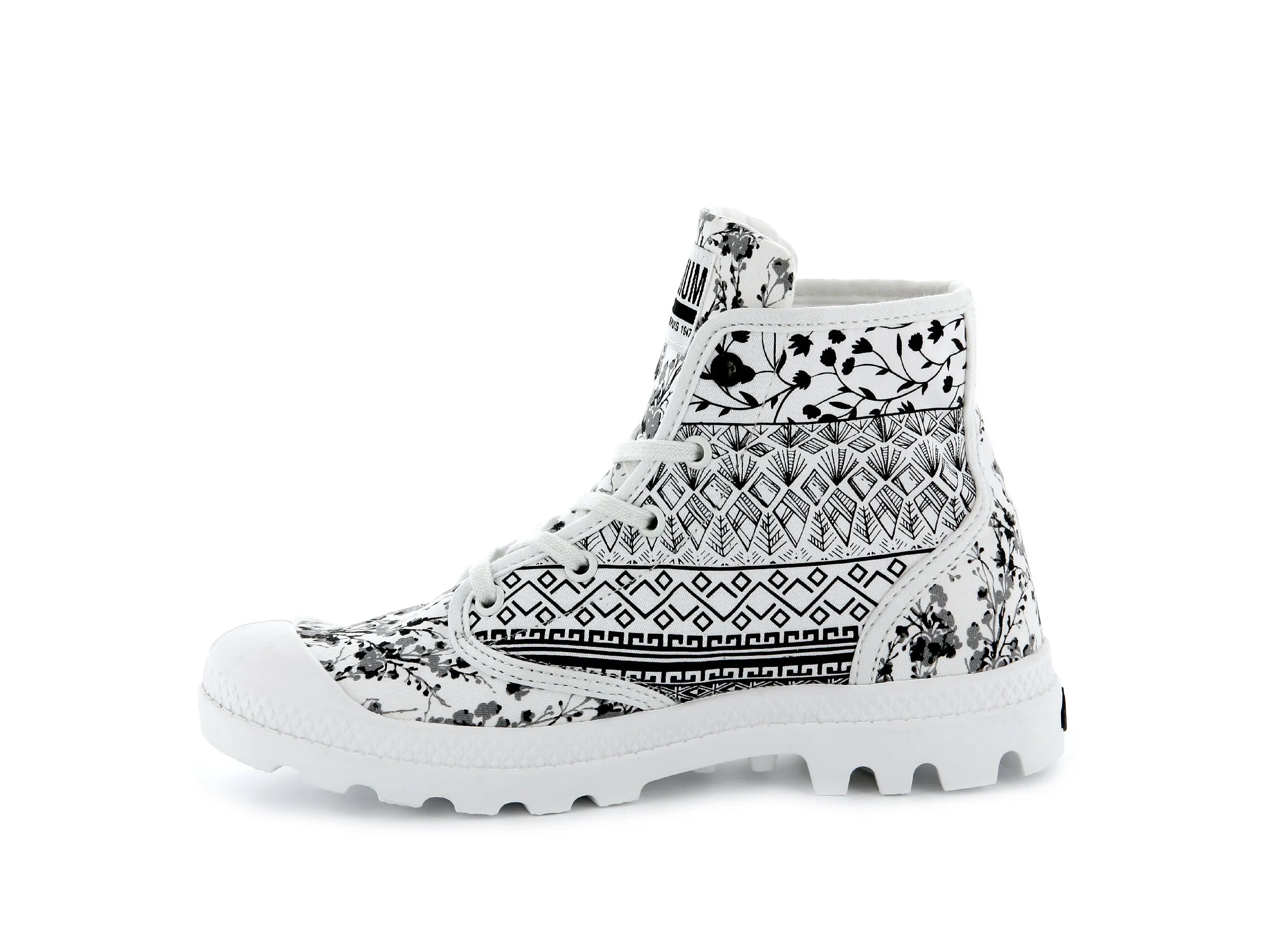 95752-916-M | PAMPA HI PRINT | PRINTED BLACK/STAR WHITE sold by Palladium Boots product image thumbnail 4
